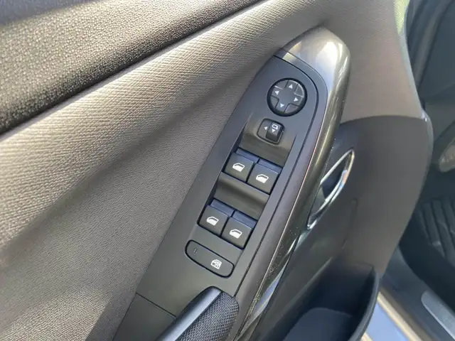 Citroen C4 Picasso view 8