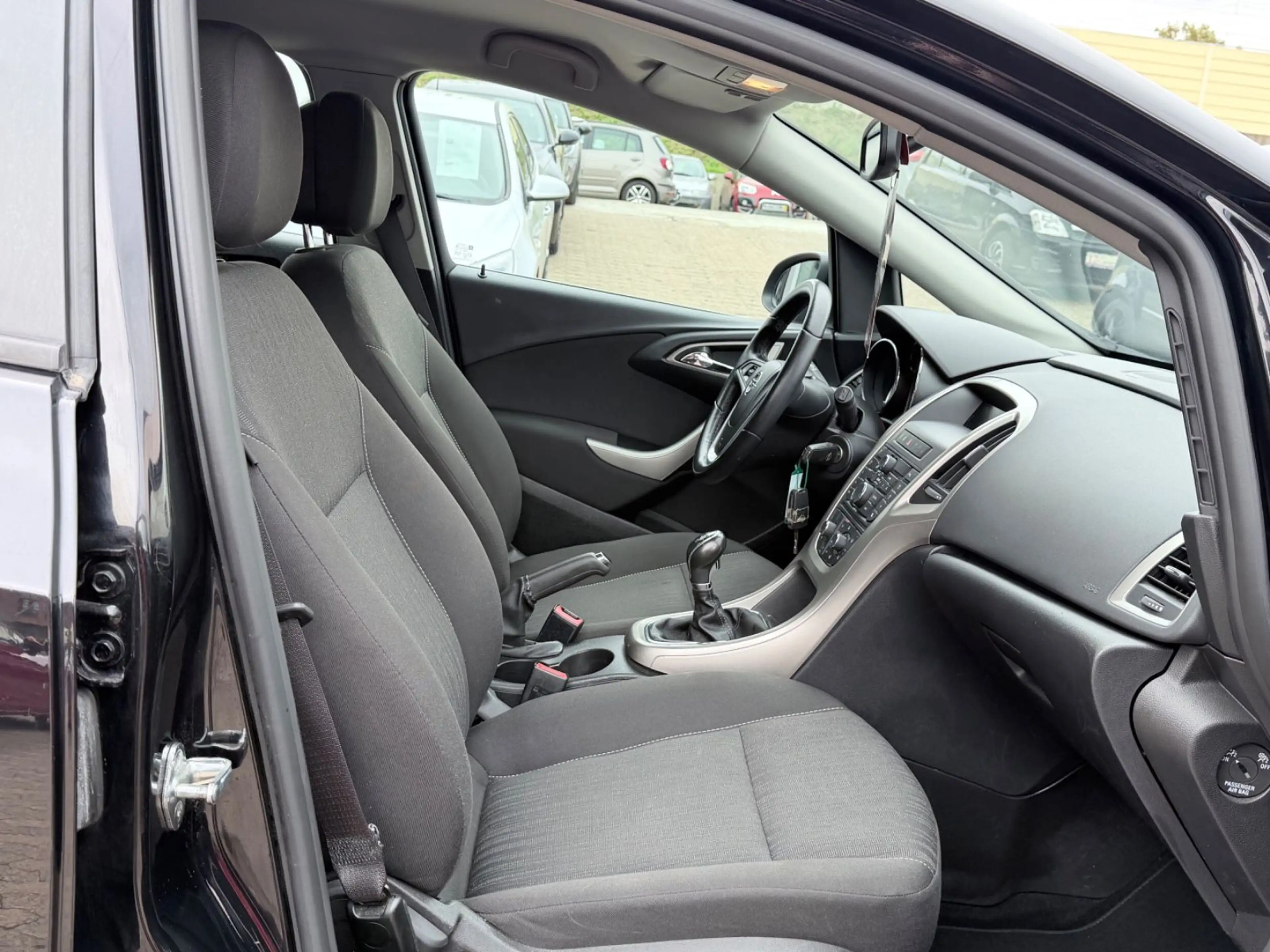 Opel Astra Lim Edition MultiLenkrad~Tempomat~1Hnd~SHZ — photo 13