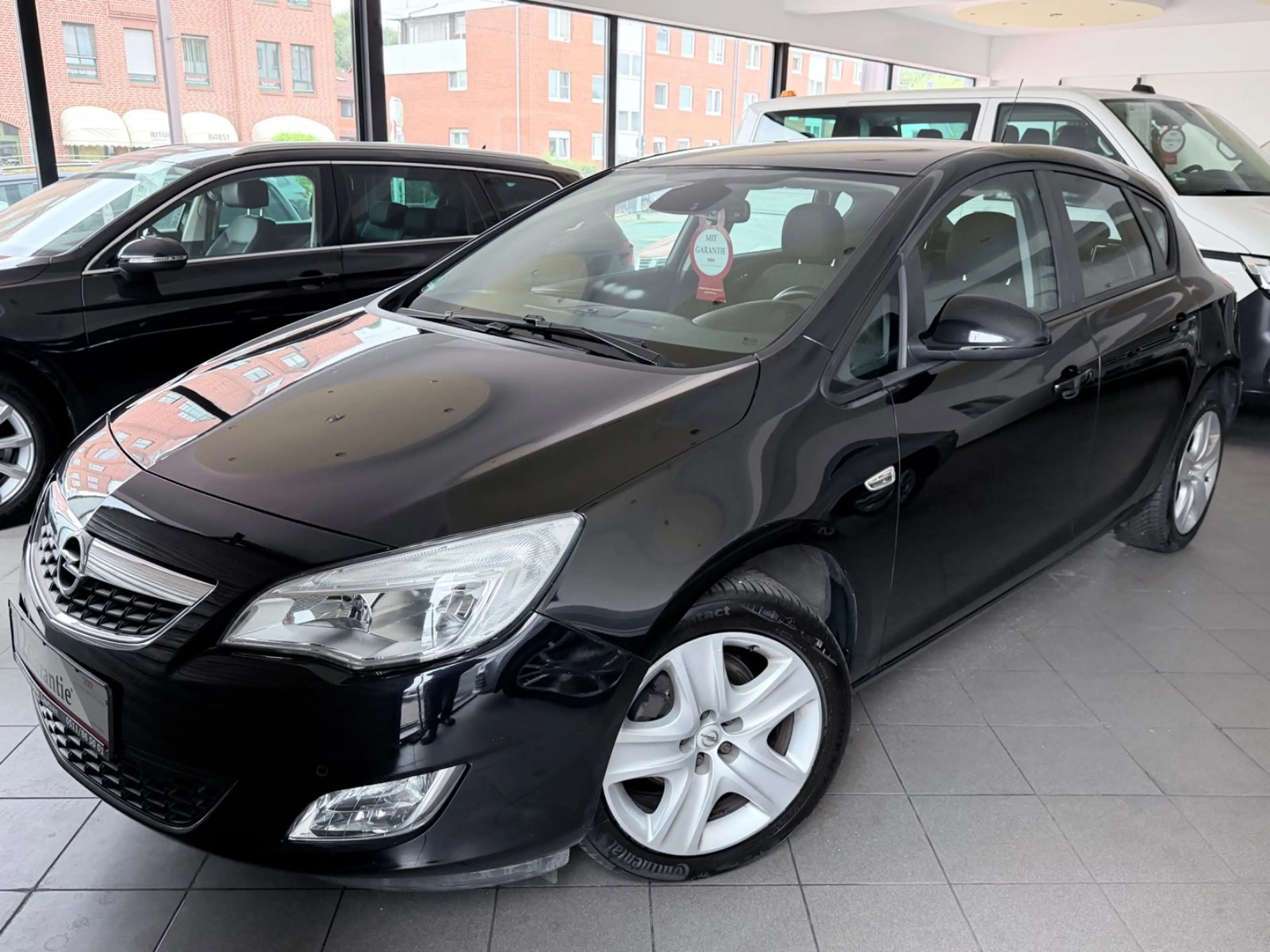 Opel Astra Lim Edition MultiLenkrad~Tempomat~1Hnd~SHZ