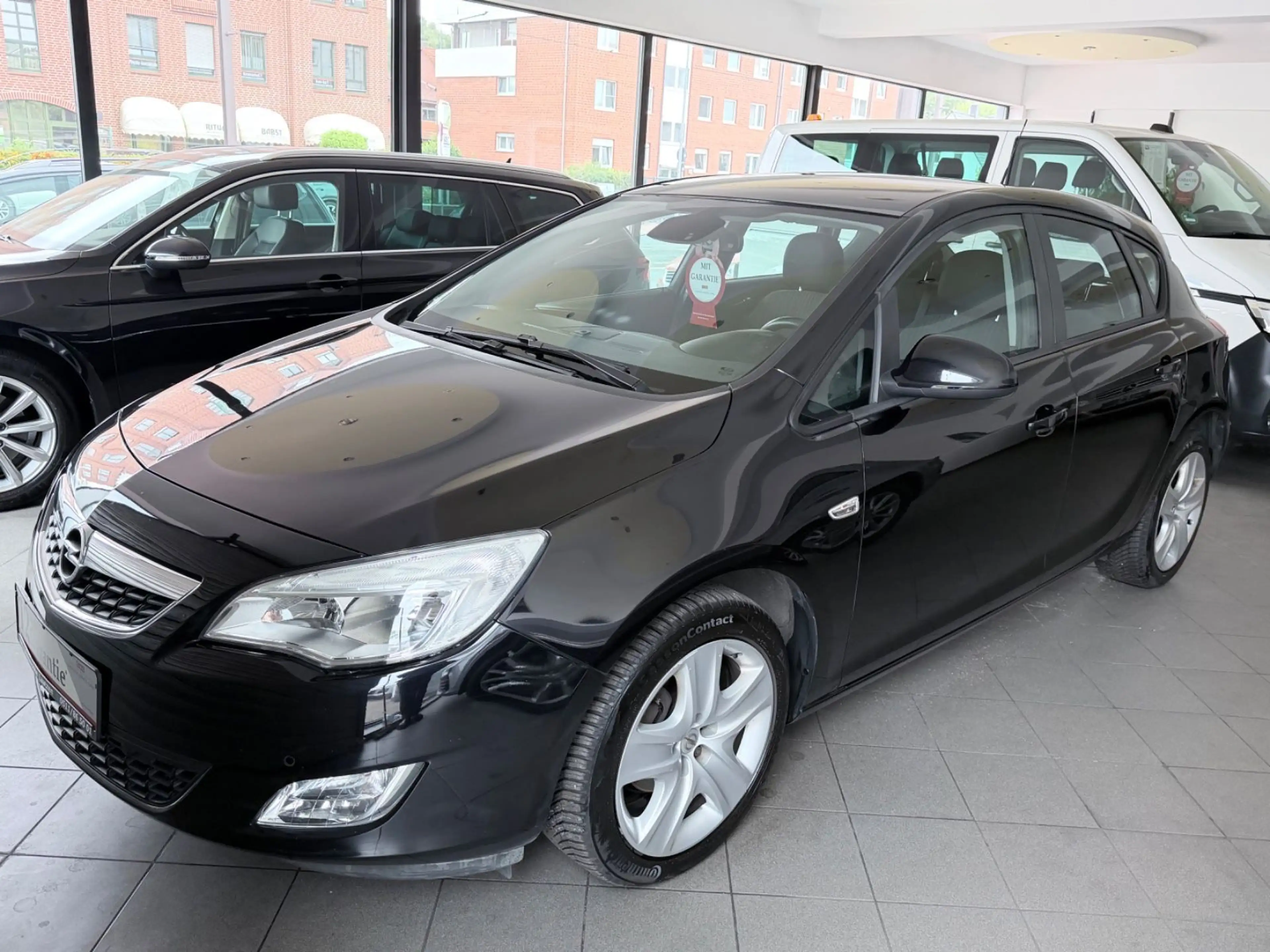 Opel Astra Lim Edition MultiLenkrad~Tempomat~1Hnd~SHZ — photo 2