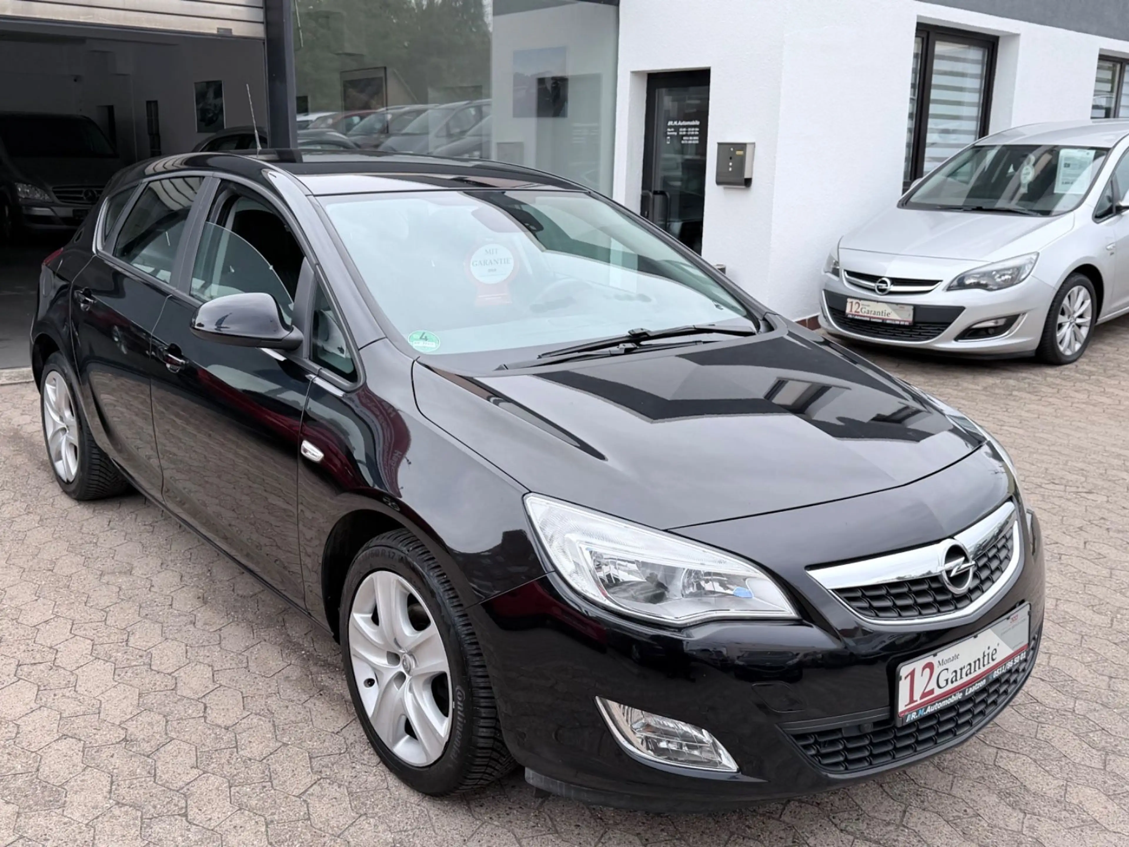 Opel Astra Lim Edition MultiLenkrad~Tempomat~1Hnd~SHZ — photo 4