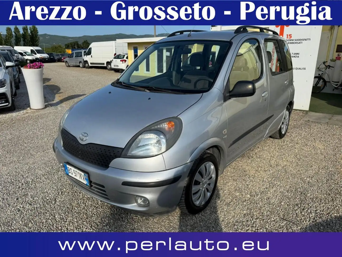 Toyota Yaris Verso 1.3i 16V cat Sol Argento - 1