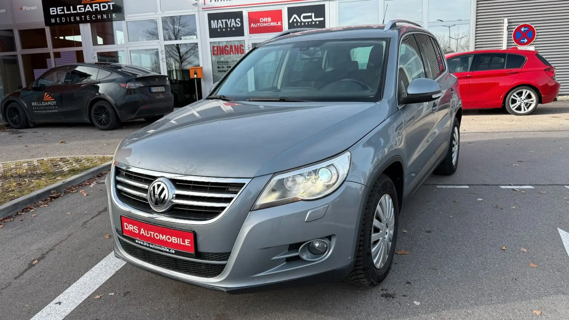 Volkswagen Tiguan Sport & Style 4Motion/Navi/Kamera Gris - 1