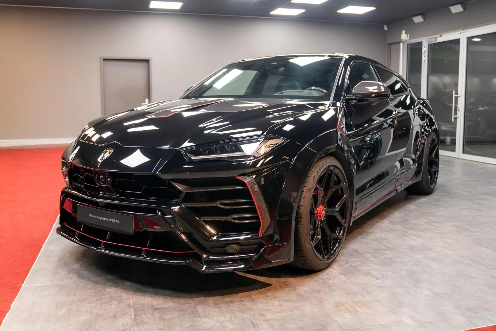 Lamborghini Urus 4.0 V8 NOVITEC*MATRIX*B&O*HUD*360°*ACC* Zwart - 2