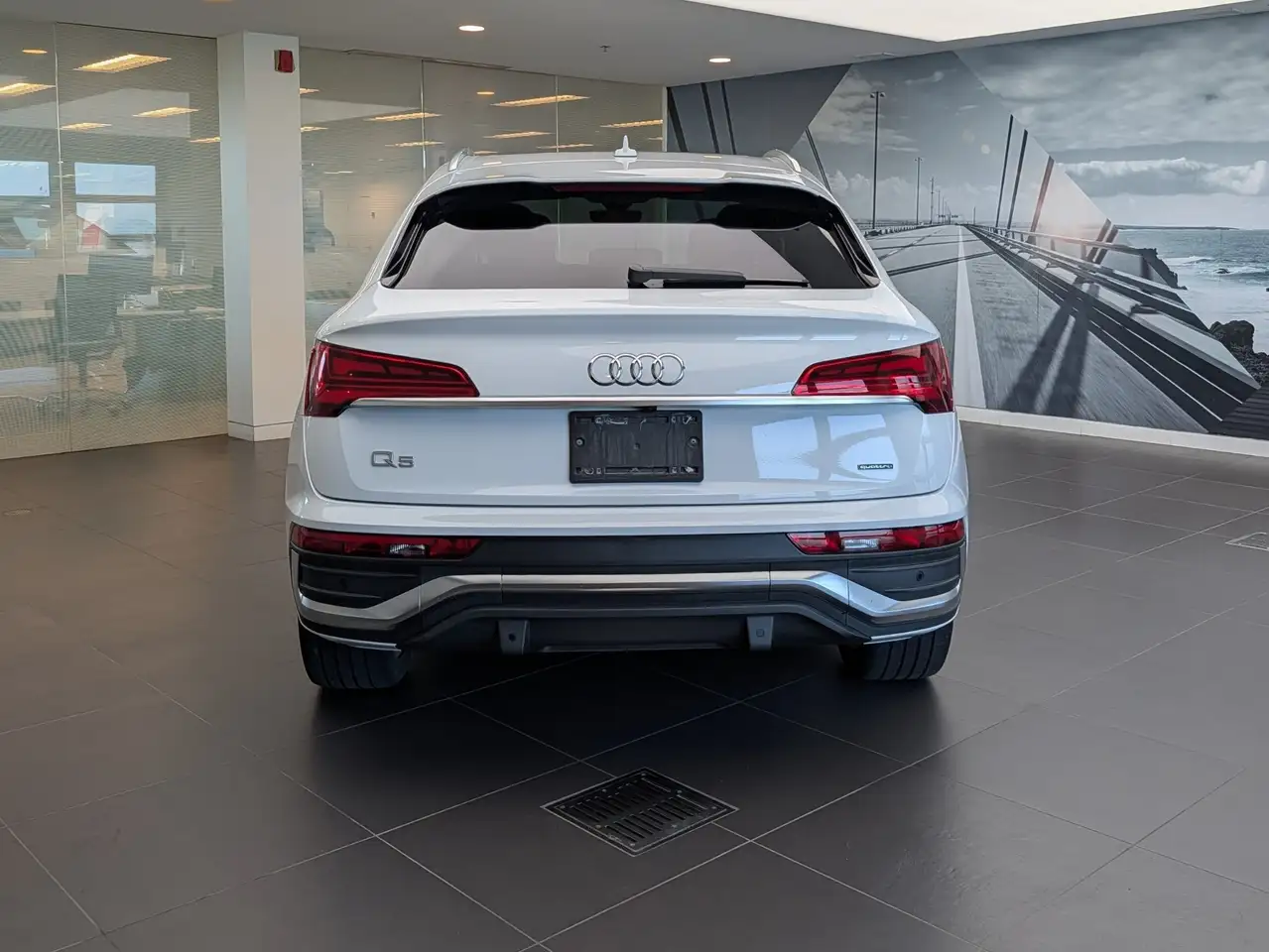 Audi Q5 снимка Audi Q5