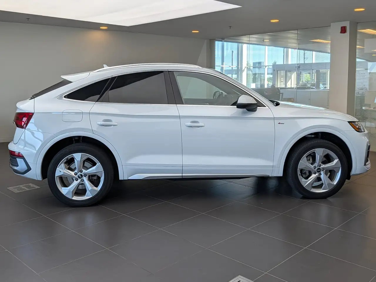 Audi Q5 снимка Audi Q5