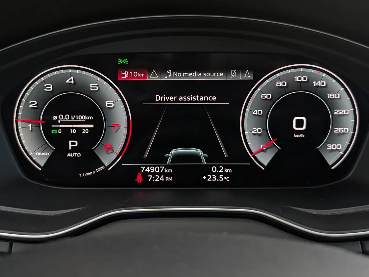 Audi Q5 снимка Audi Q5