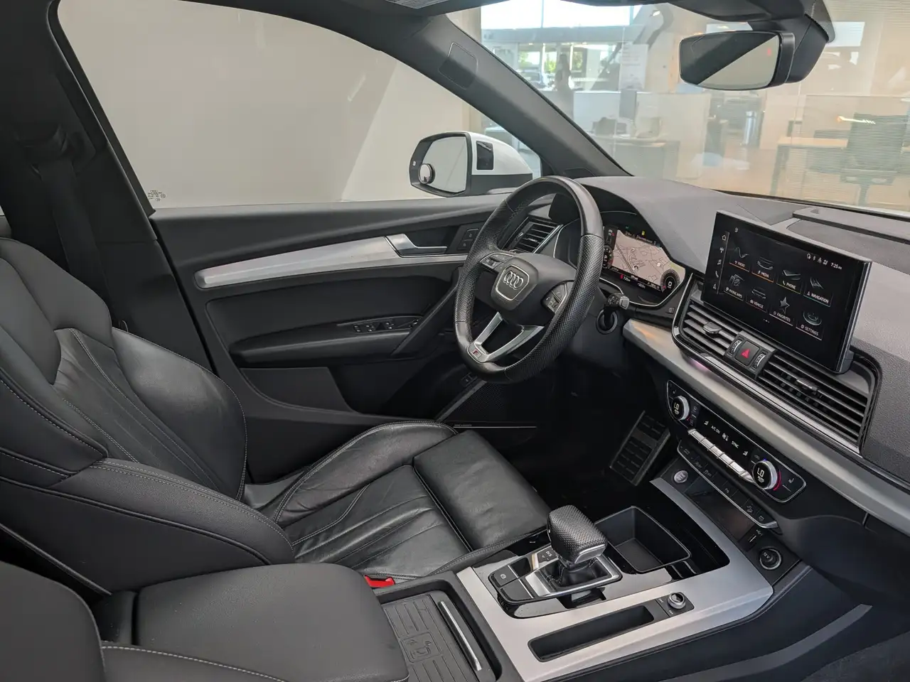 Audi Q5 снимка Audi Q5