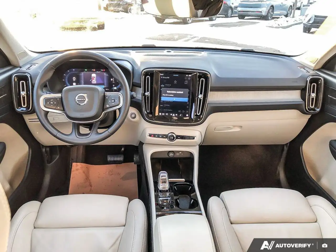 Volvo XC40 снимка Volvo XC40