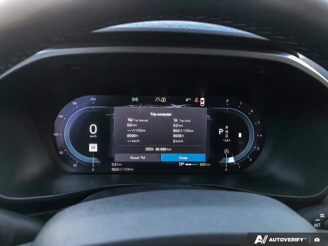 Volvo XC40 снимка Volvo XC40