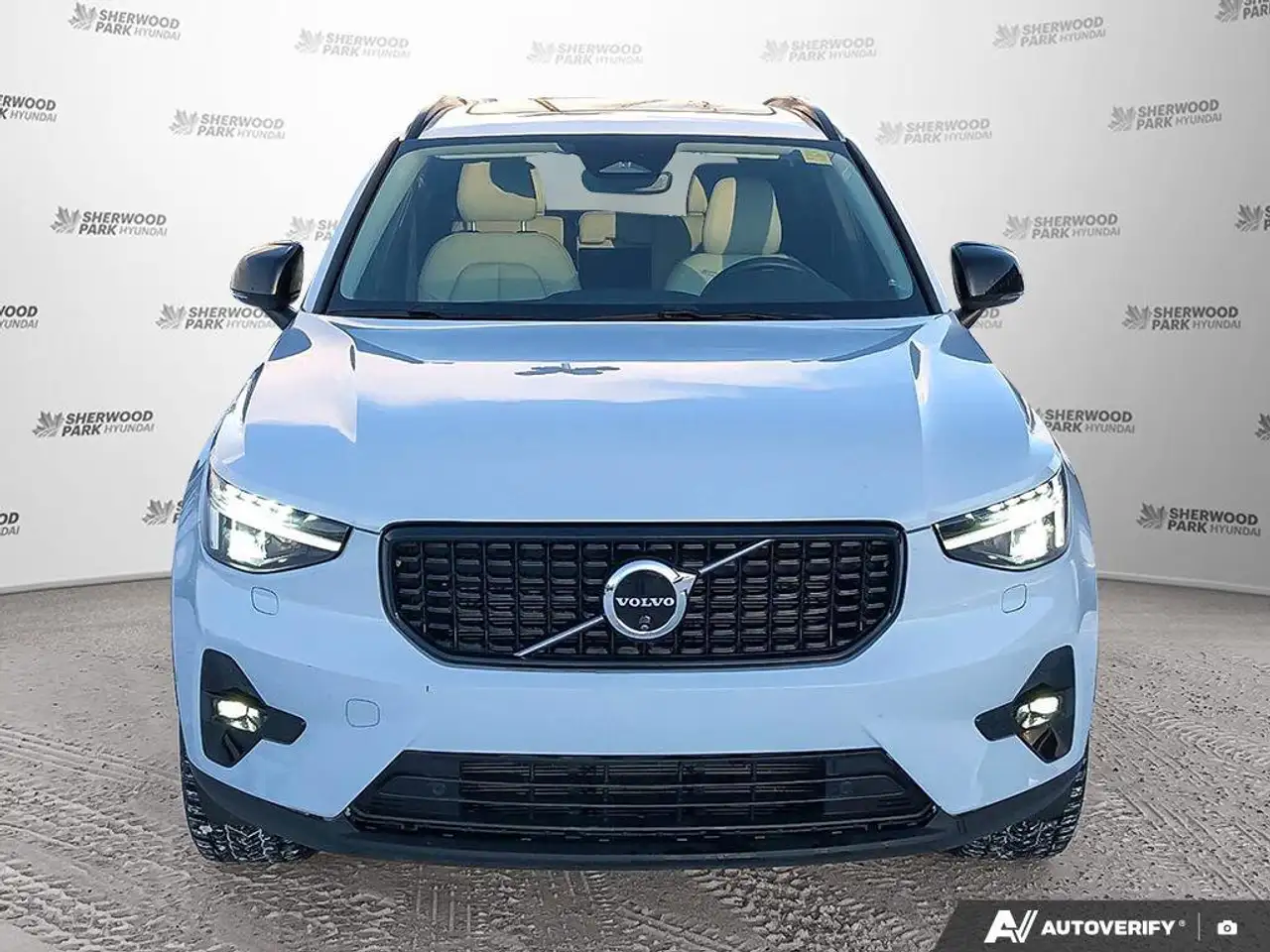 Volvo XC40 снимка Volvo XC40