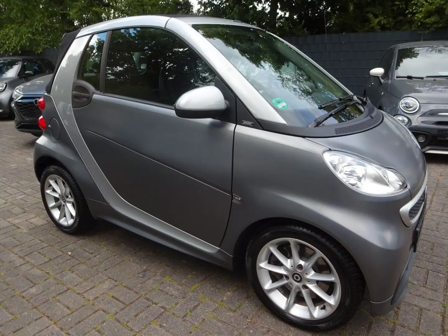 smart forTwo cabrio, Navi ,Automatik ,Klima,Allwetter Grau - 2
