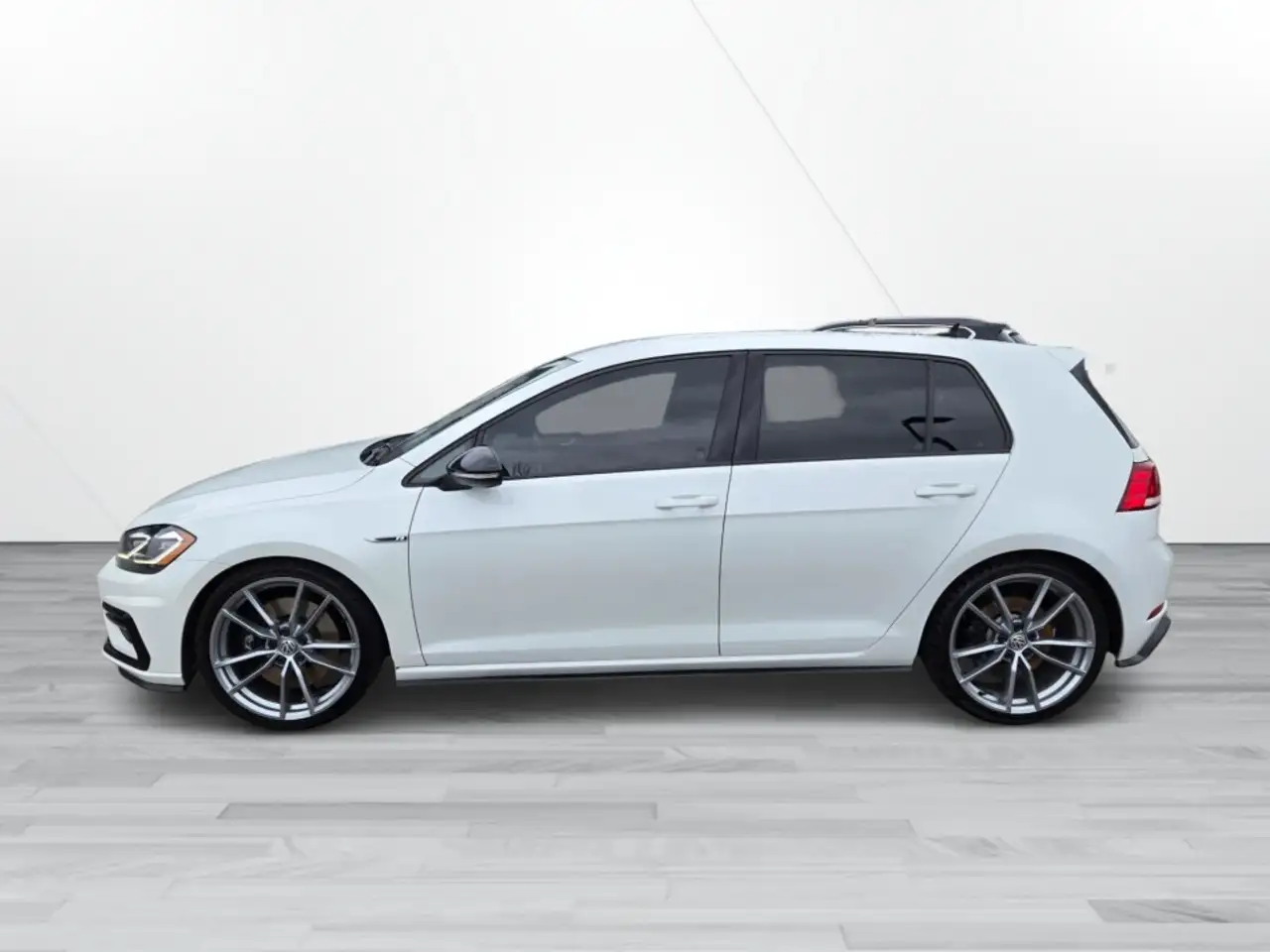 Volkswagen Golf R снимка Volkswagen Golf R