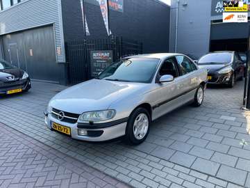 2.0i-16V Sport Airco Trekhaak NAP APK