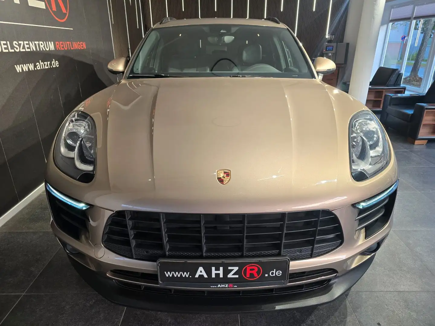 Porsche Macan S*LED*NAVI*SHZ*KAM* - 2