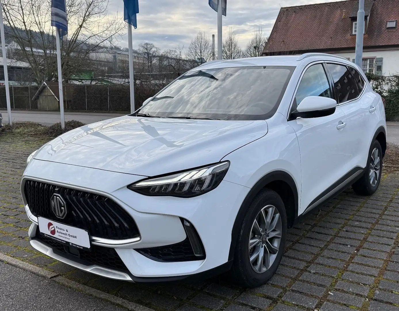 MG HS 1.5 Comfort/Navi/Leder/SHZ/Automatik Weiß - 1