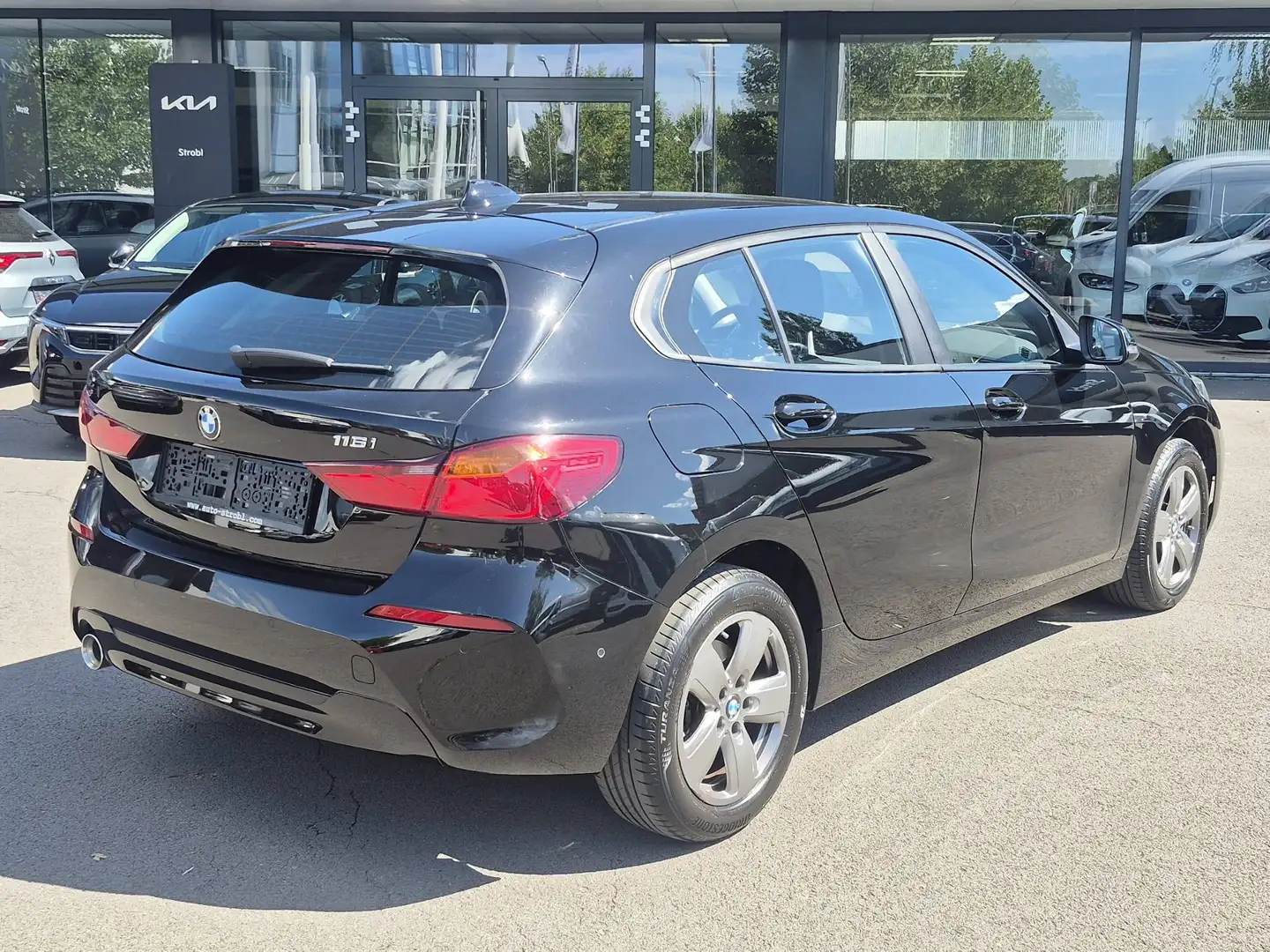 BMW 116 116 i *Automatik* Schwarz - 2