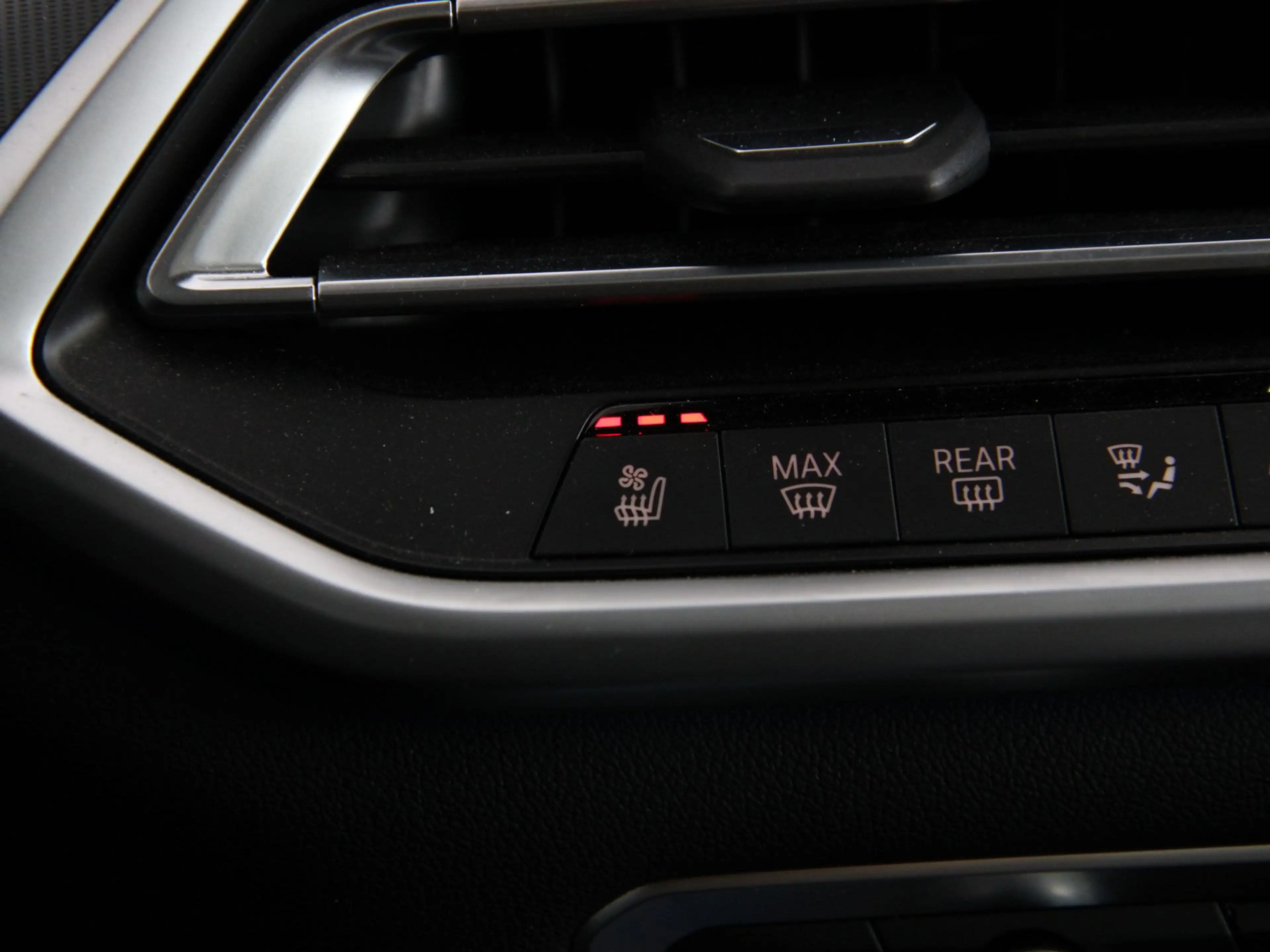 BMW X5 xDrive45e High Executive M-Sport Pro — photo 15