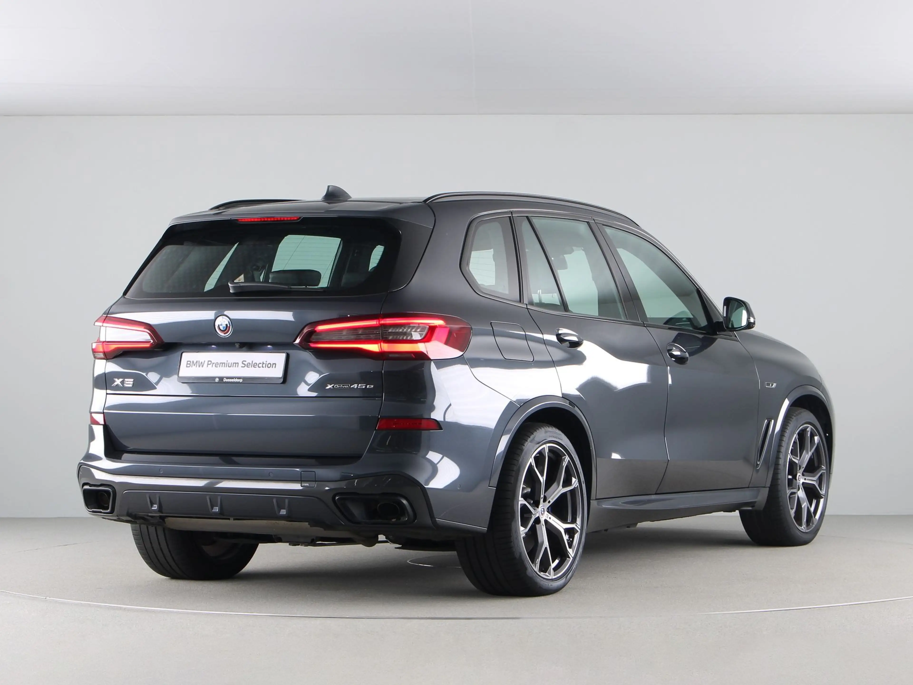 BMW X5 xDrive45e High Executive M-Sport Pro — photo 9