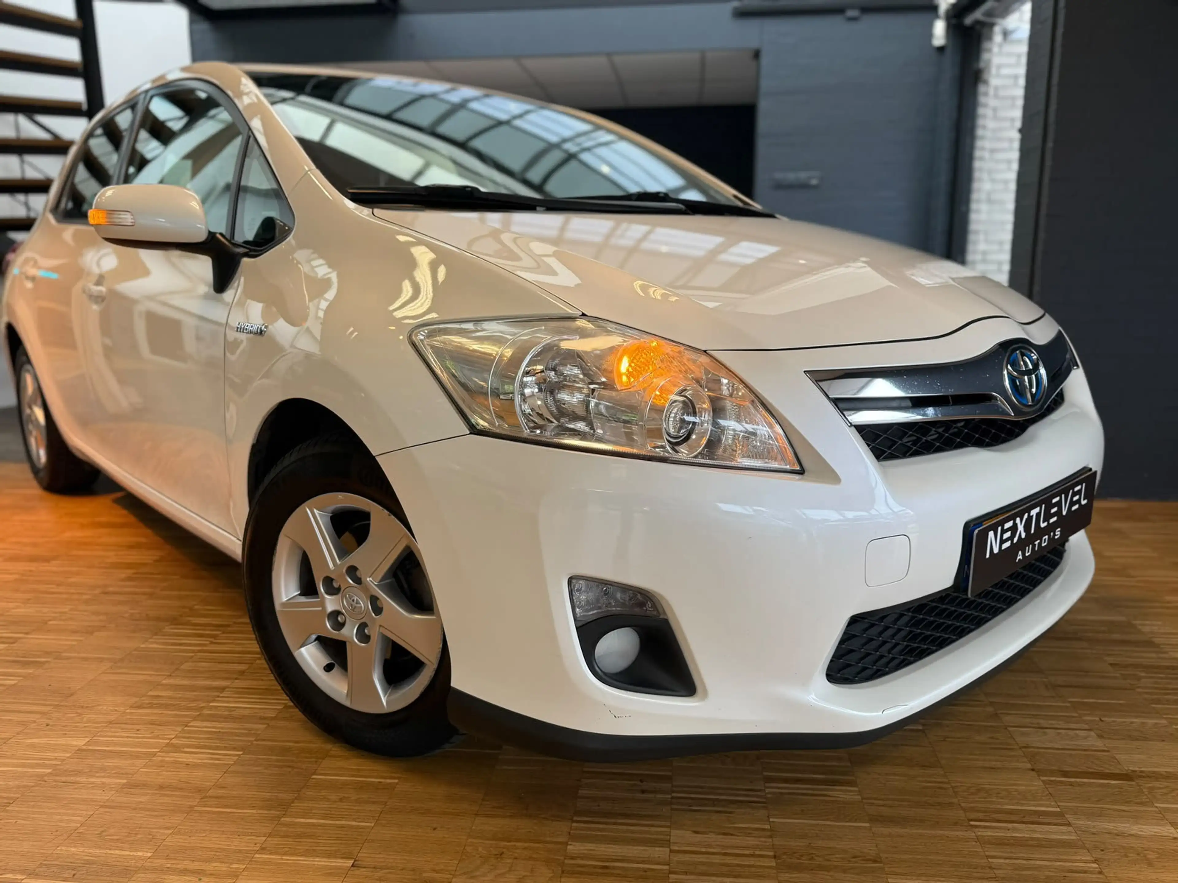 Toyota Auris 1.8 Full Hybrid Aspiration — photo 12