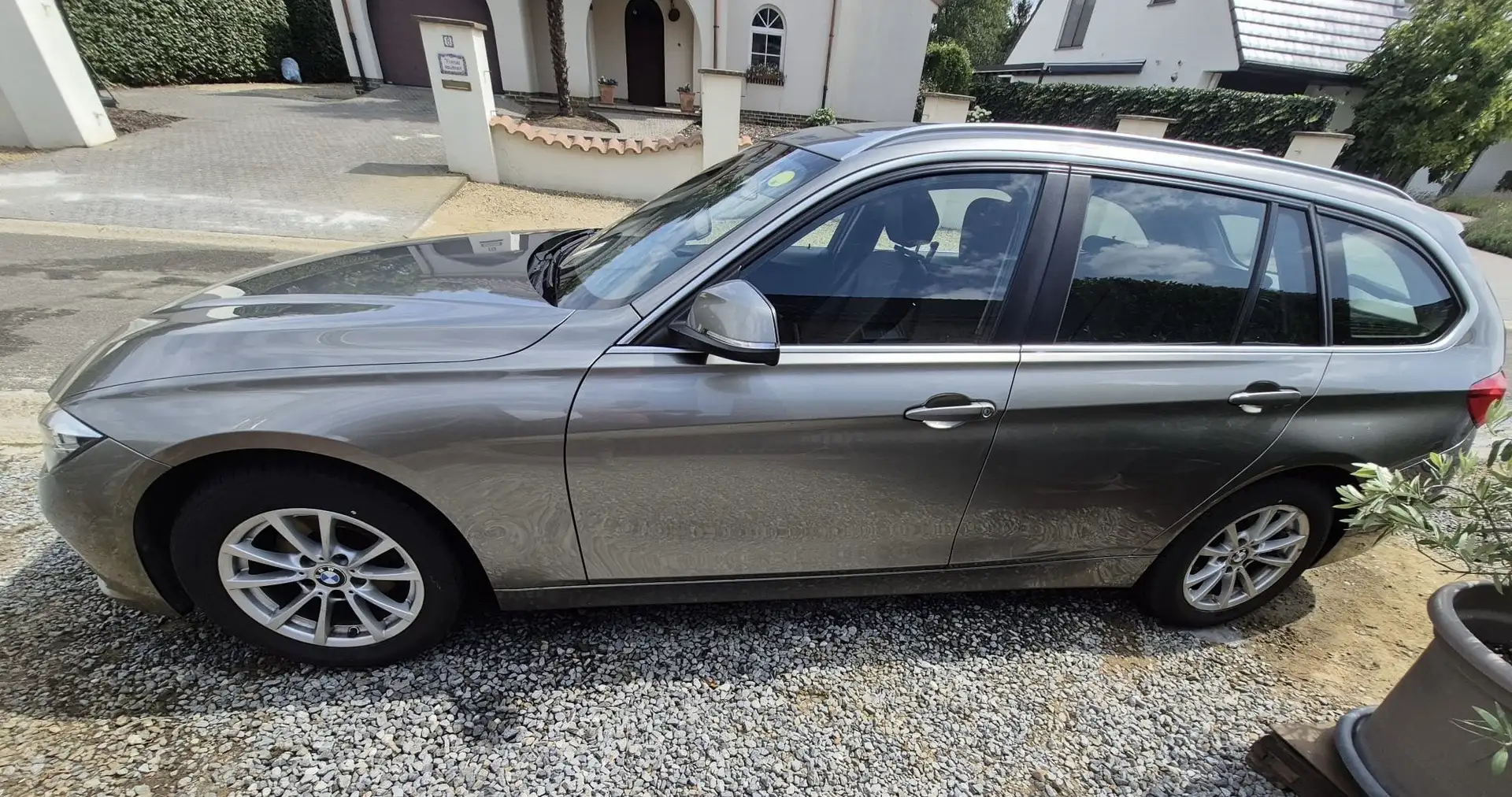 BMW 318 318d touring Edition Sport - 1