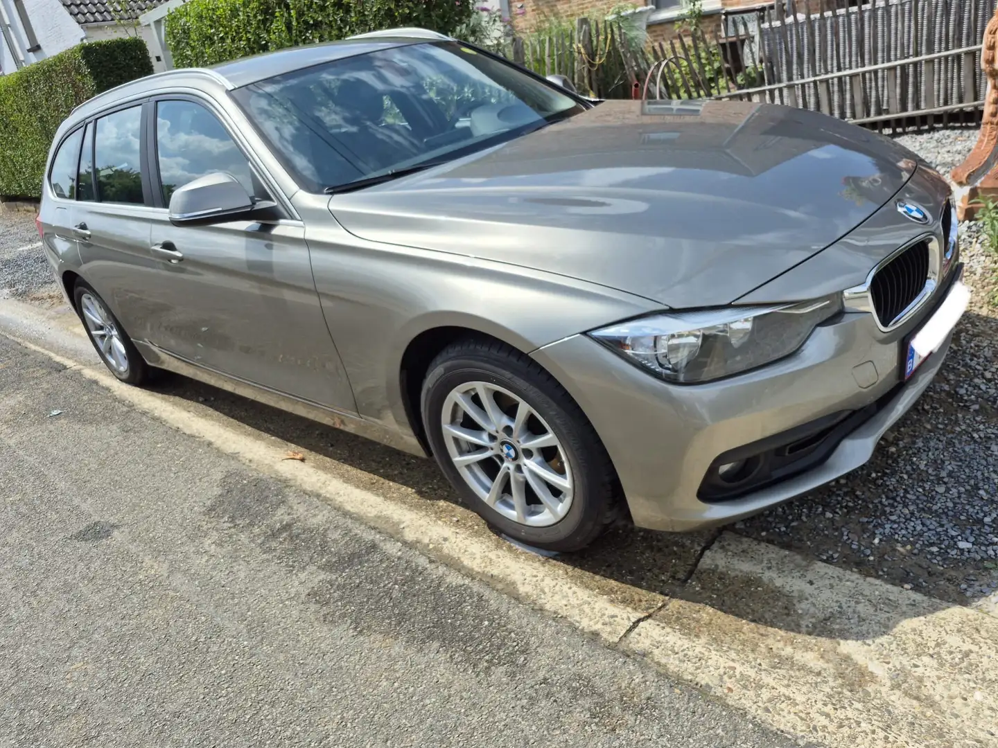 BMW 318 318d touring Edition Sport - 2