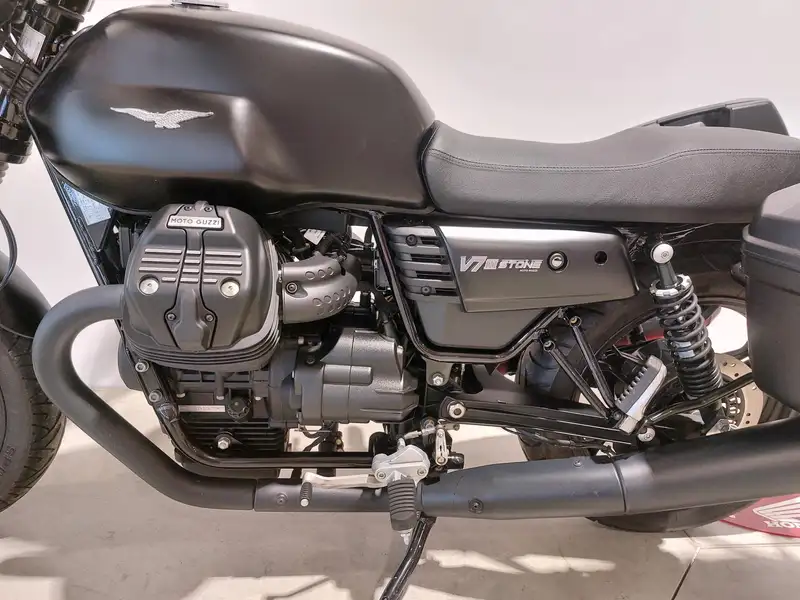 Moto Guzzi V 7 - foto 8