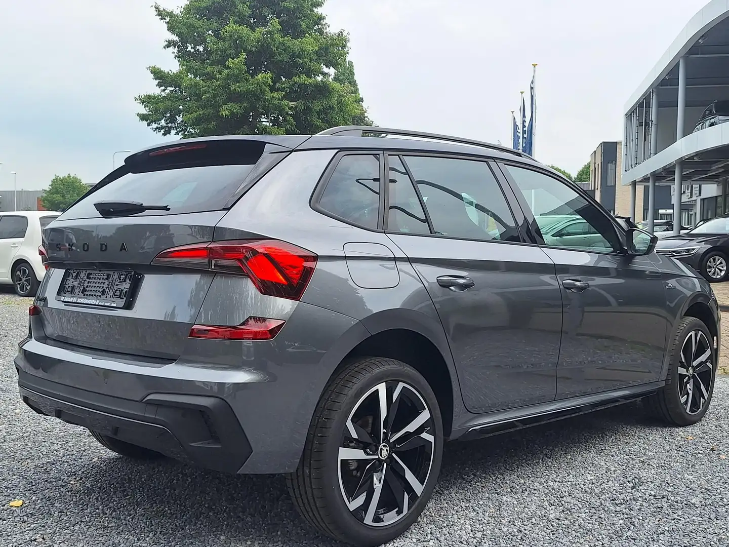 Skoda Kamiq TSI 116pk DSG Monte Carlo (Pano,Camera,Carplay,Cli - 2