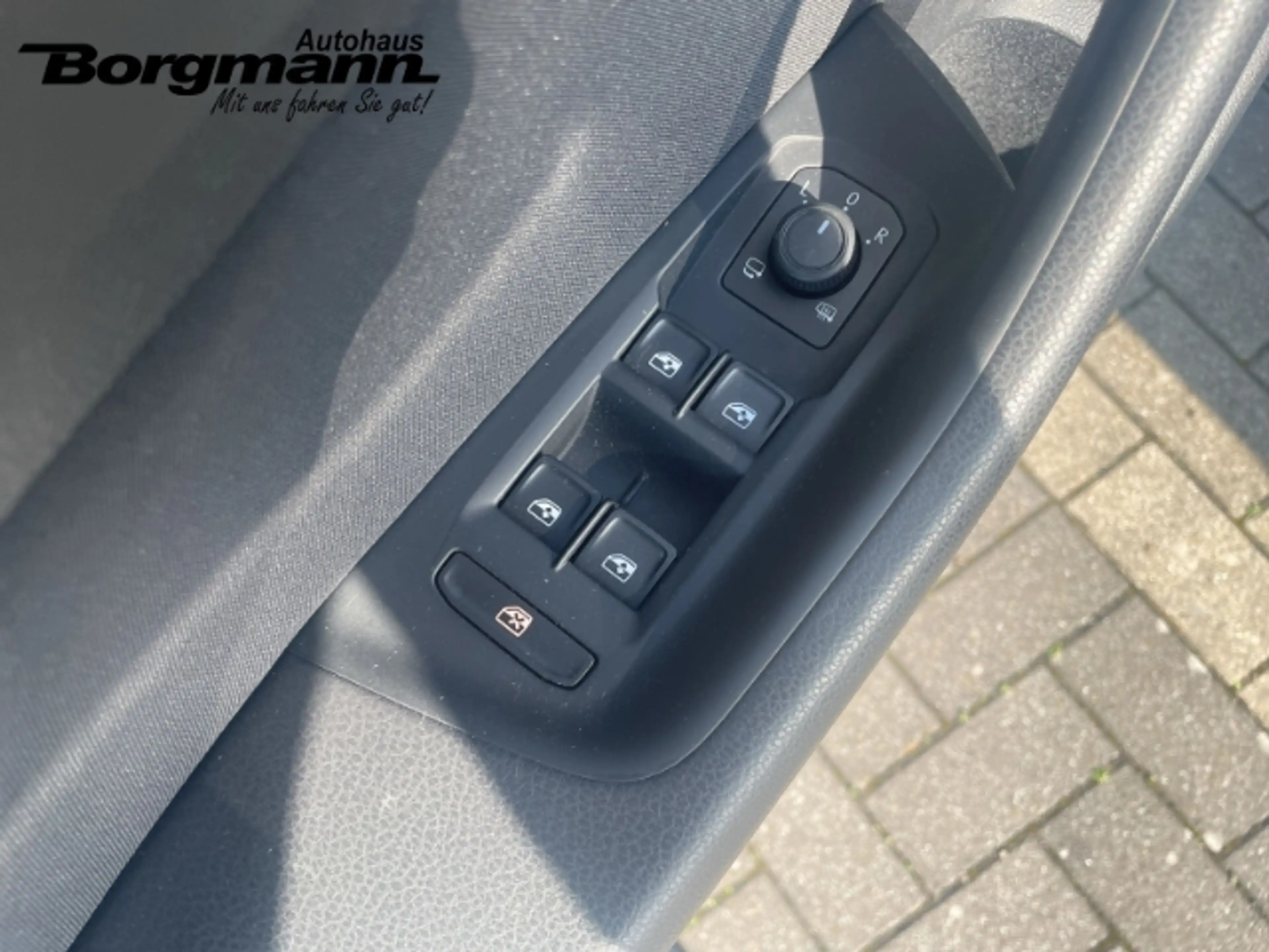 Volkswagen Passat Variant Business 1.5 LED - Navi - Park Distance Control - — photo 12