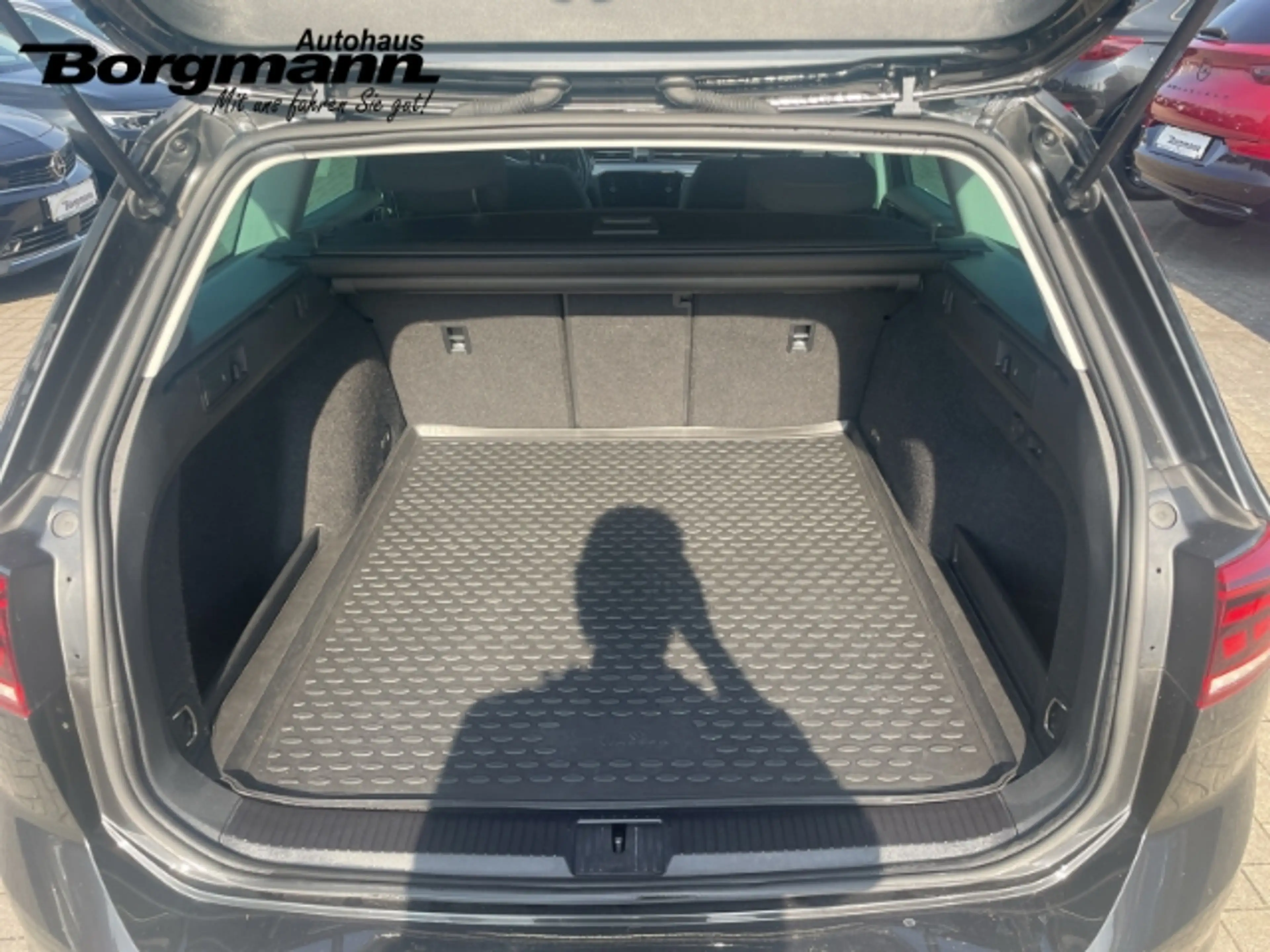 Volkswagen Passat Variant Business 1.5 LED - Navi - Park Distance Control - — photo 7