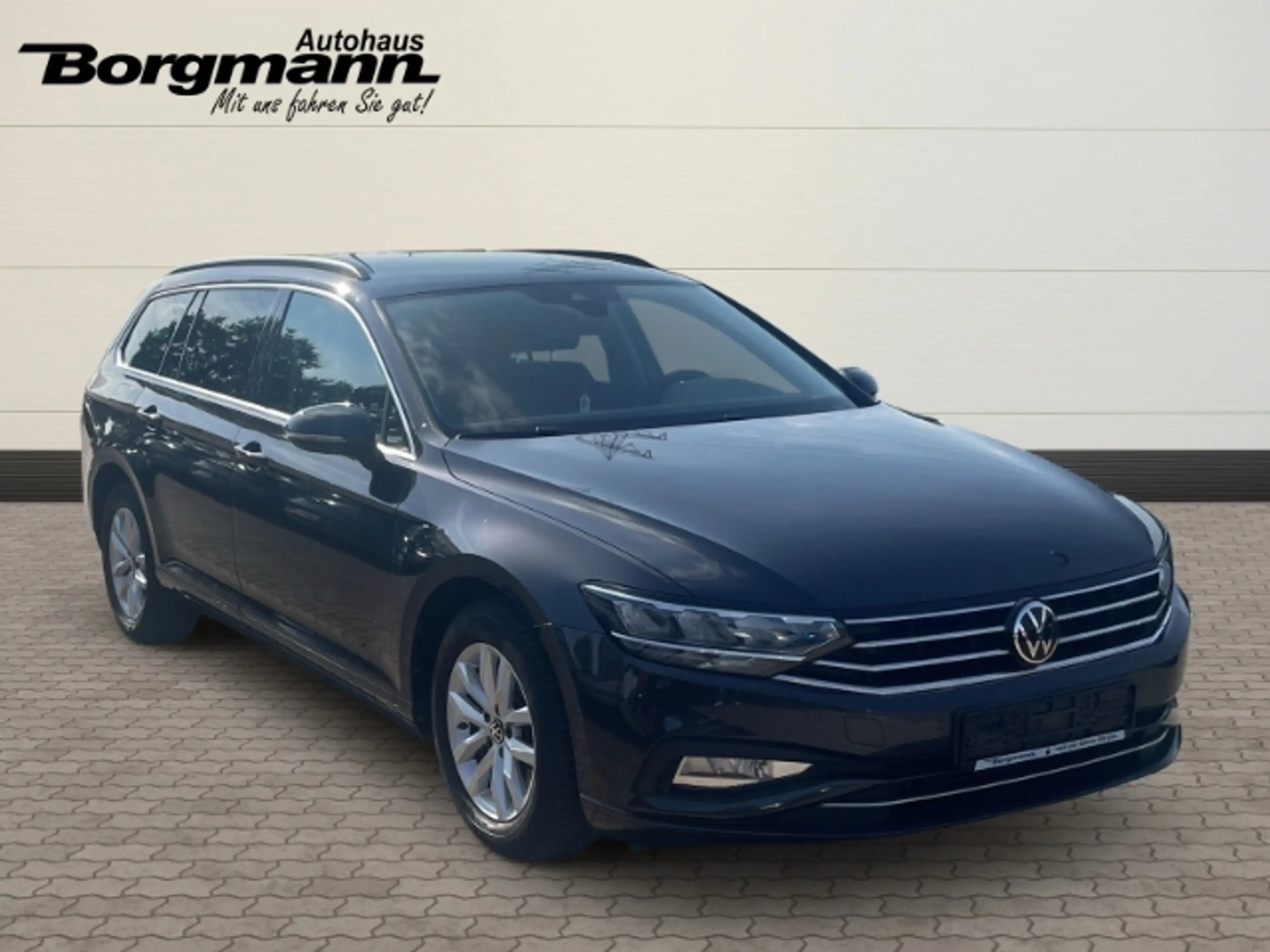 Volkswagen Passat Variant Business 1.5 LED - Navi - Park Distance Control - — photo 3