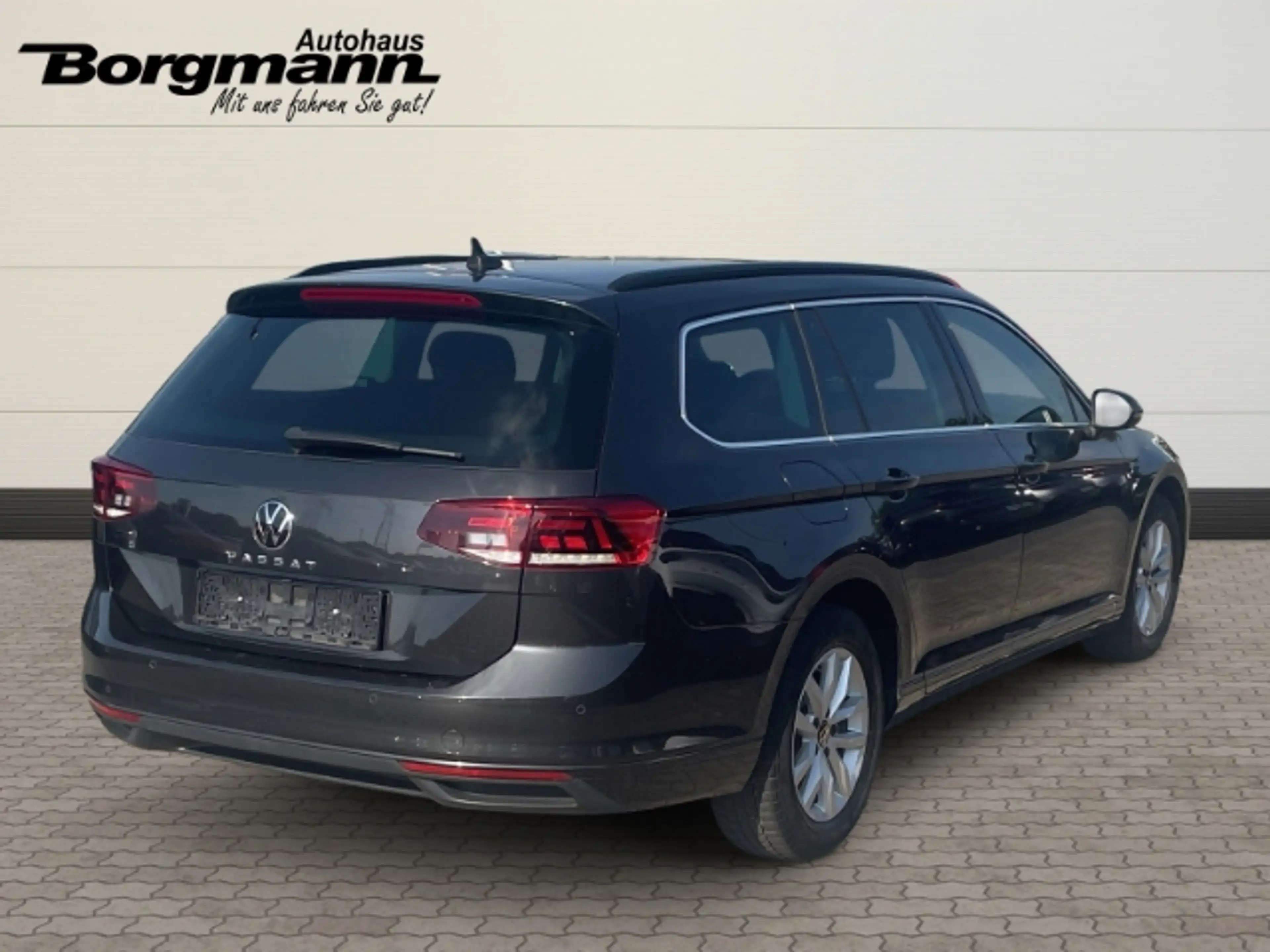 Volkswagen Passat Variant Business 1.5 LED - Navi - Park Distance Control - — photo 4