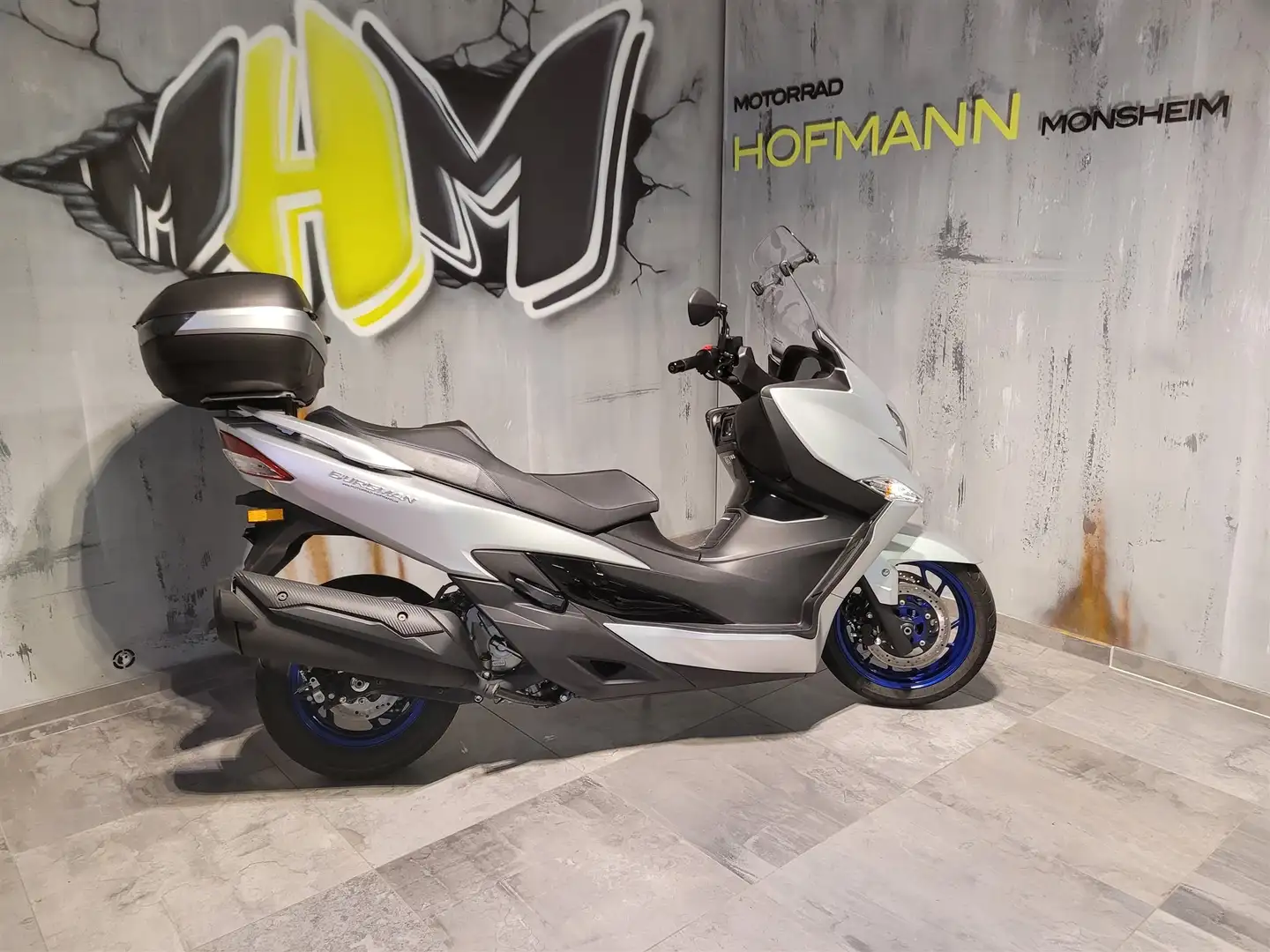Suzuki Burgman 400 Silber - 1