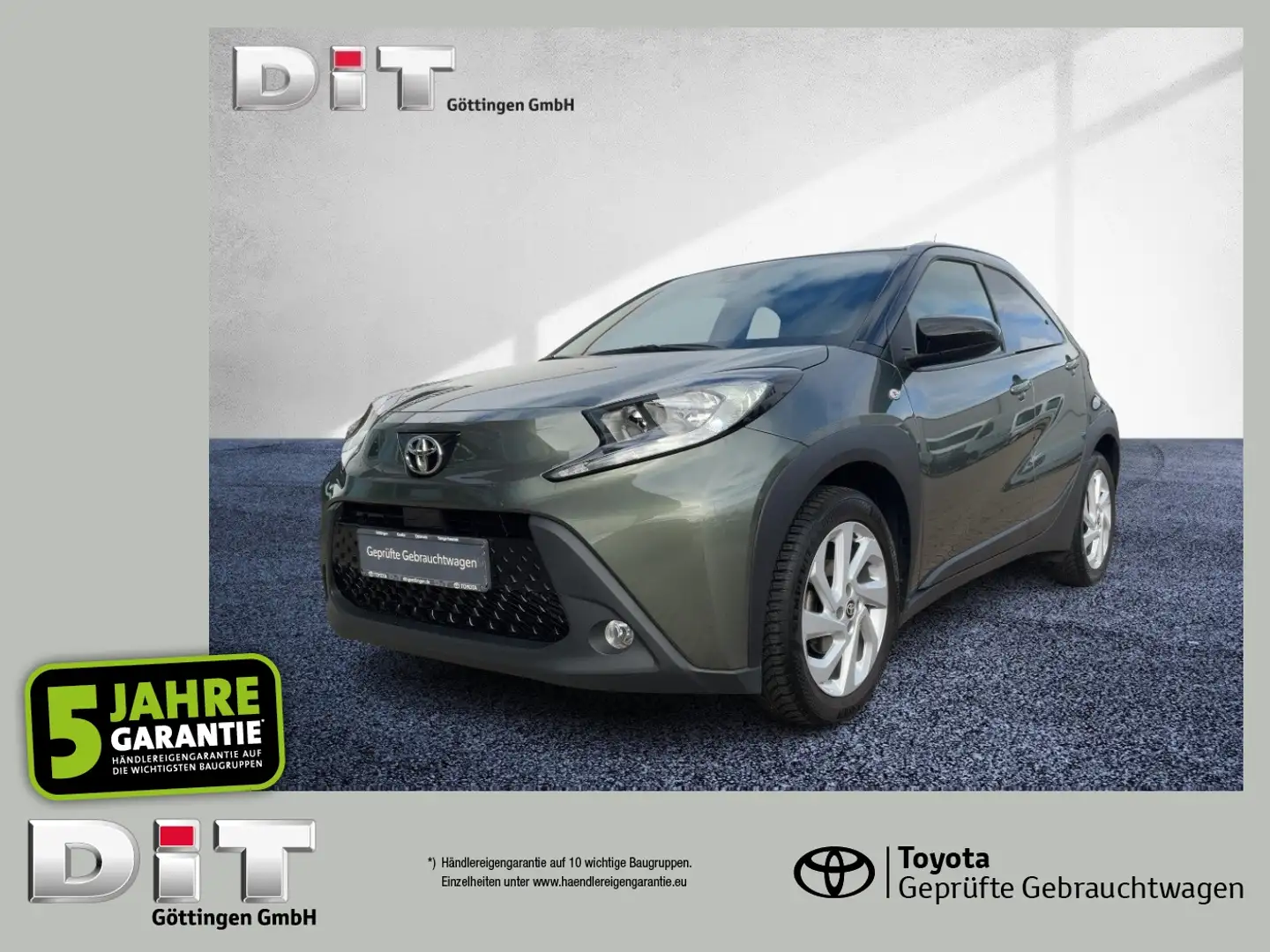 Toyota Aygo 1.0 Pulse ACC+Navi+SHZ+2xKlima+Kam.+KeyLess Schwarz - 1