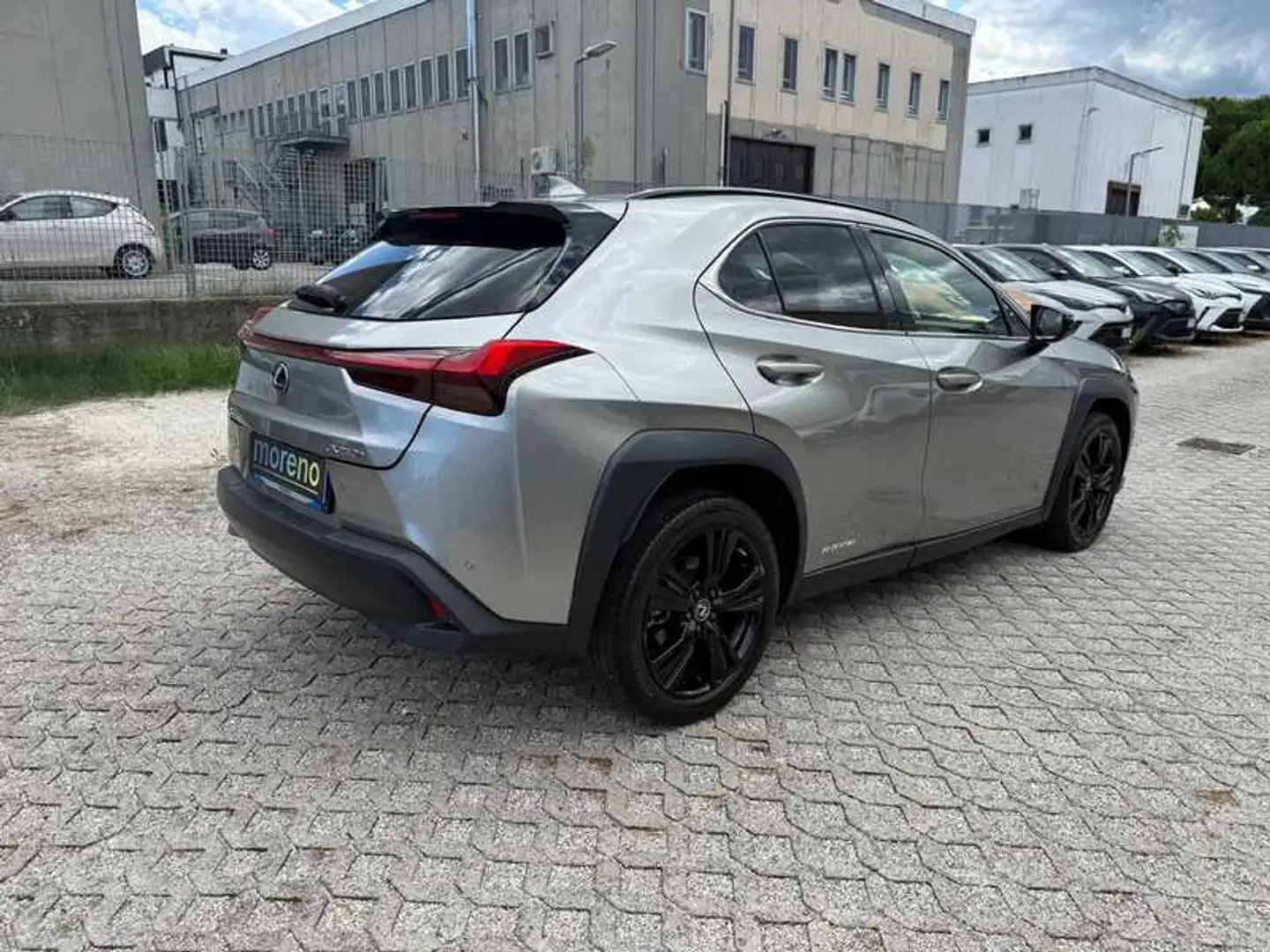 Lexus UX 250h 2.0 Midnight 2WD CVT Grigio - 2