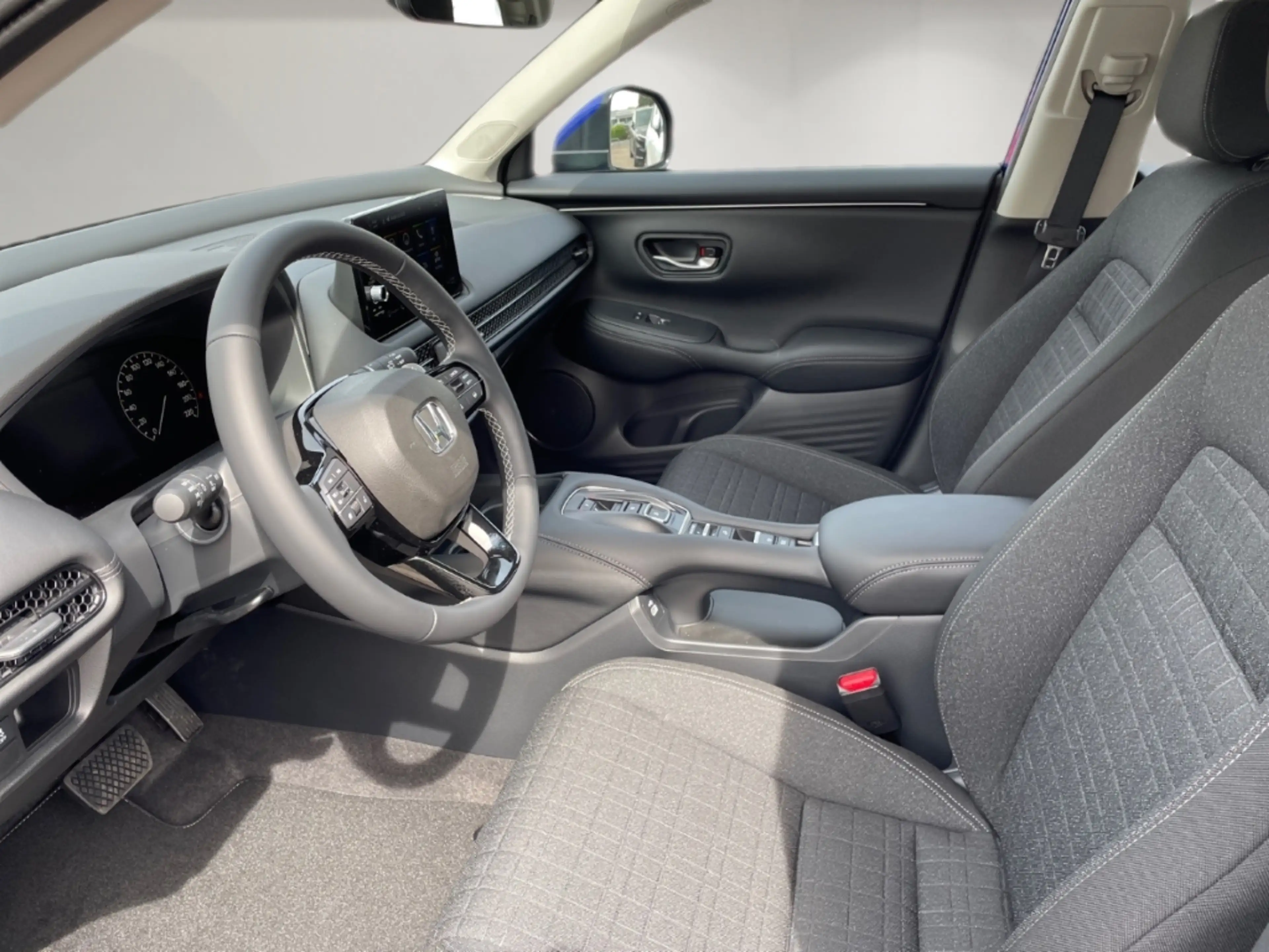 Honda ZR-V 2.0 Hybrid Elegance Navi LED Einparkh. v+h — photo 8