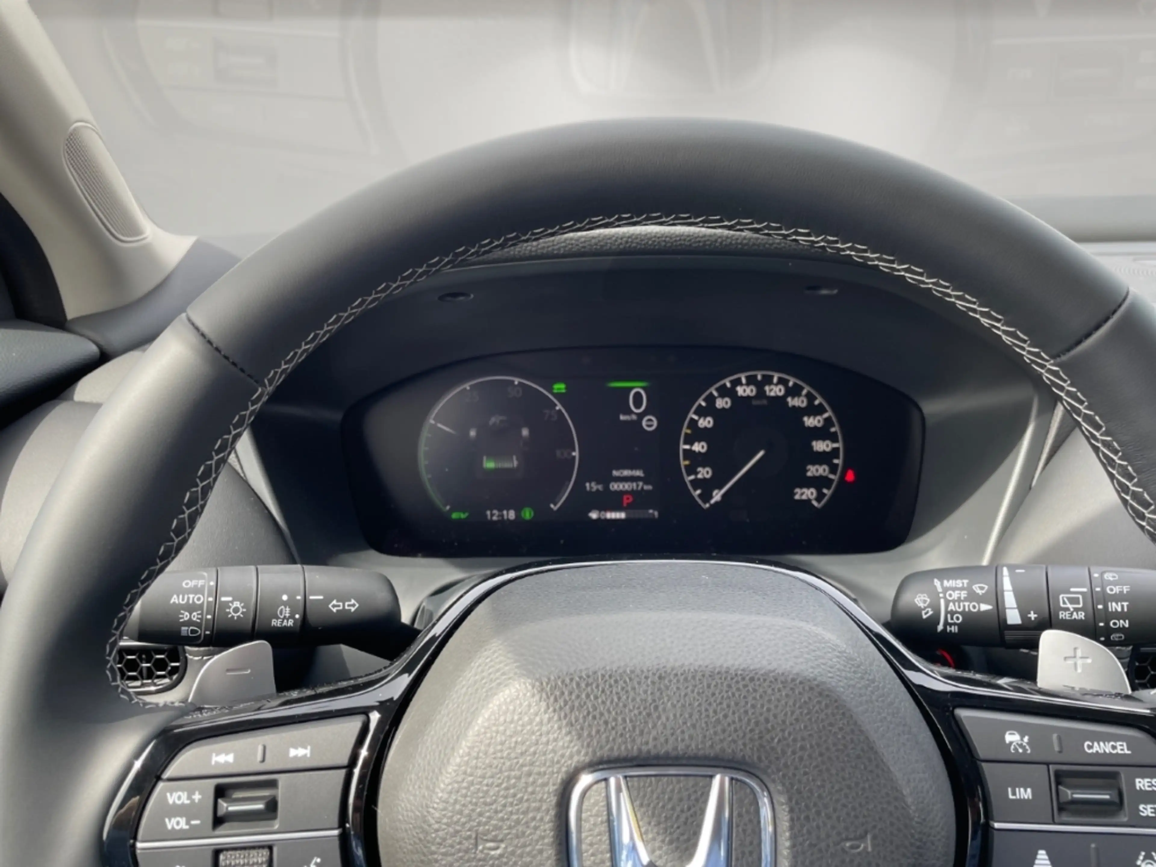 Honda ZR-V 2.0 Hybrid Elegance Navi LED Einparkh. v+h — photo 9