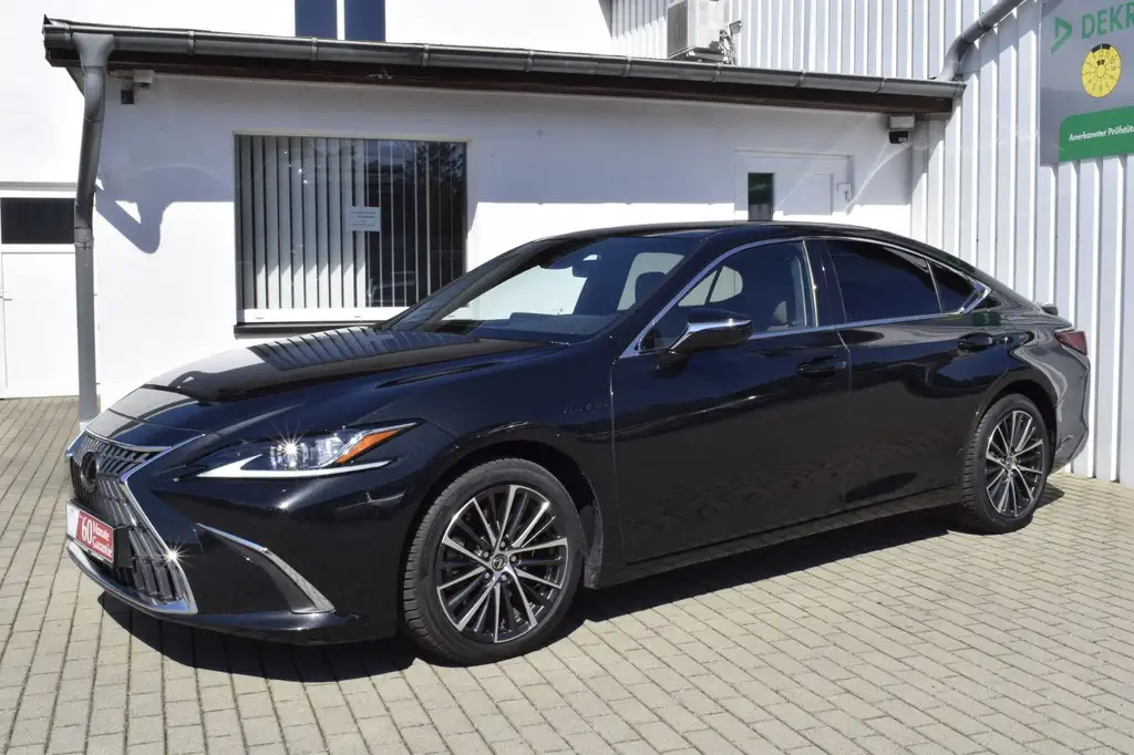 Lexus ES 300 2023 из Европы — купить под ключ