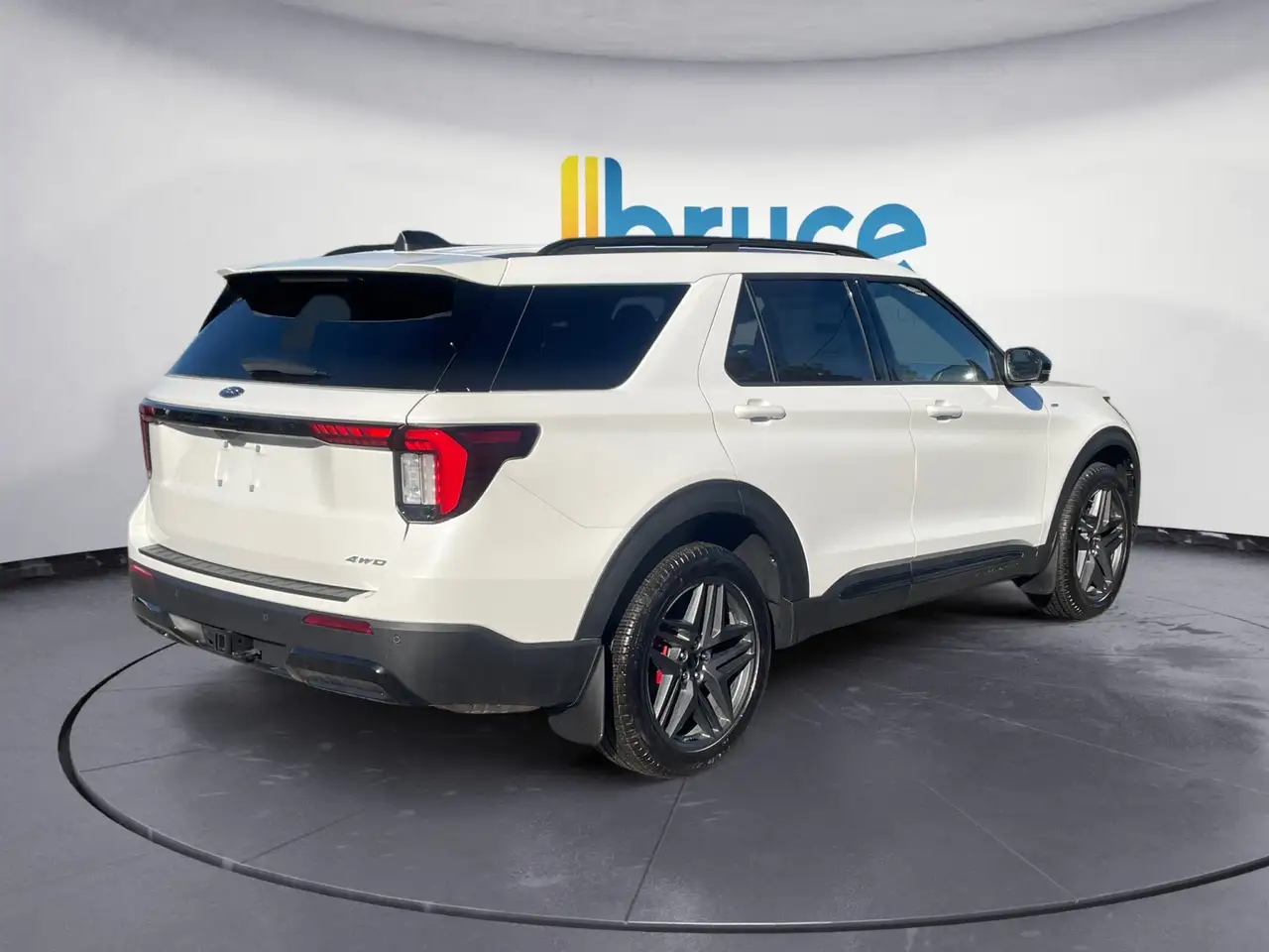 Ford Explorer снимка Ford Explorer
