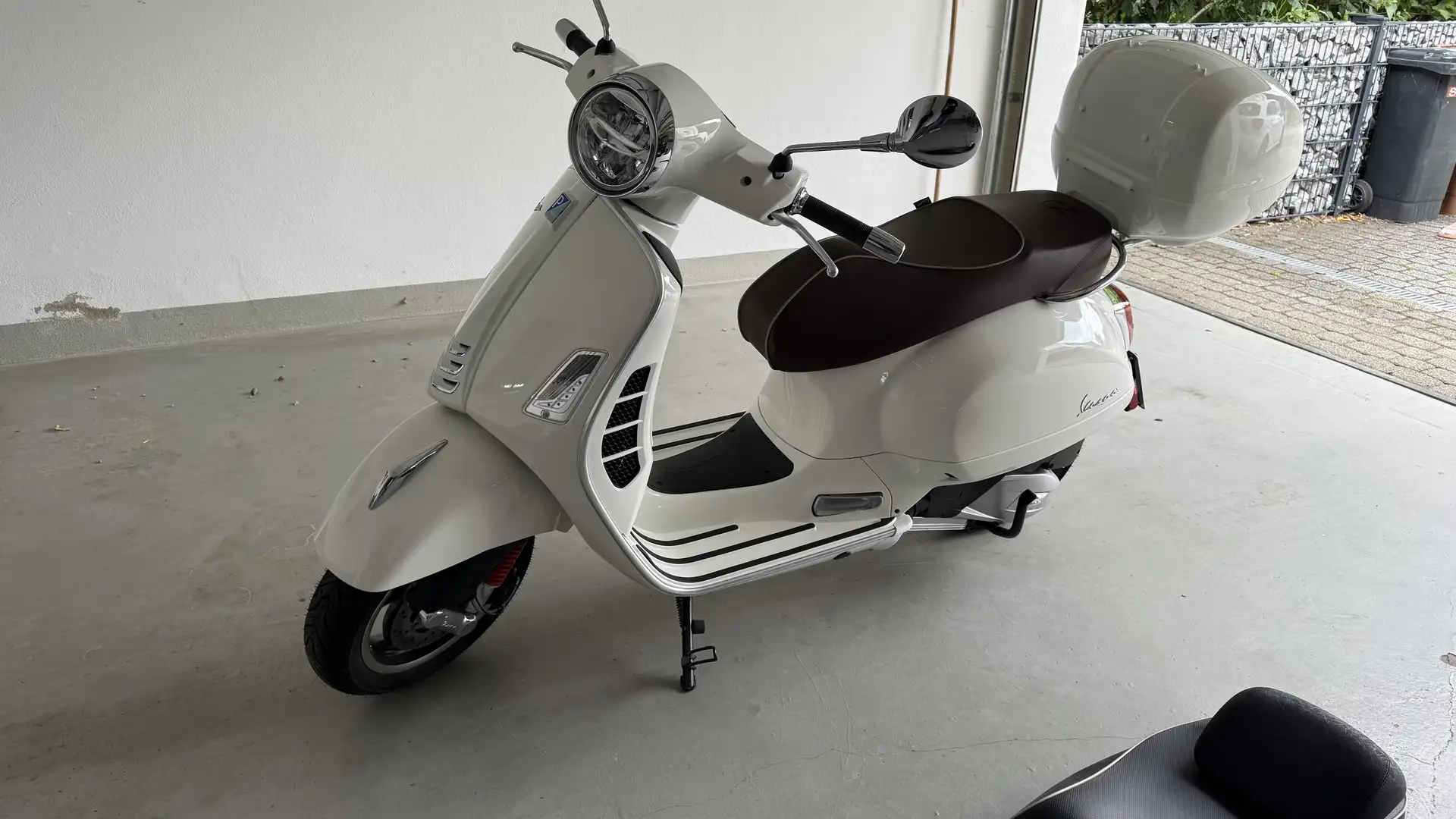 Vespa GTS 125 GTS Super Fehér - 1