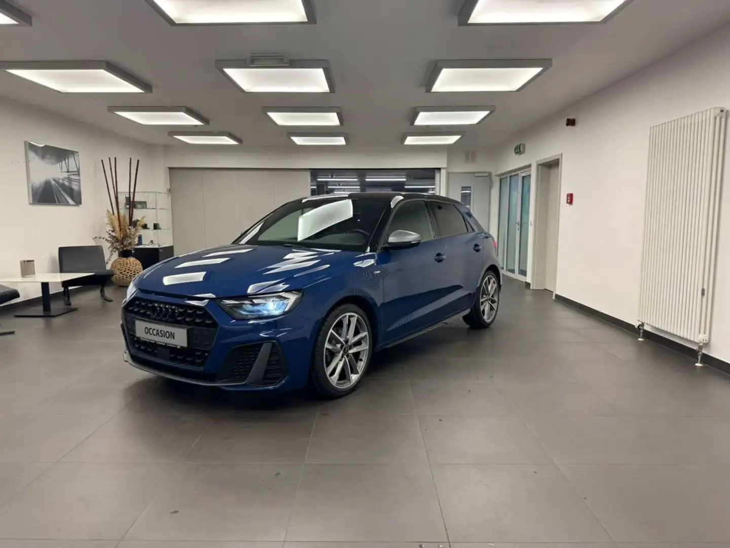 Audi A1 Sportback S line 30 TFSI 81(110) kW(ch) boîte méca Bleu - 1