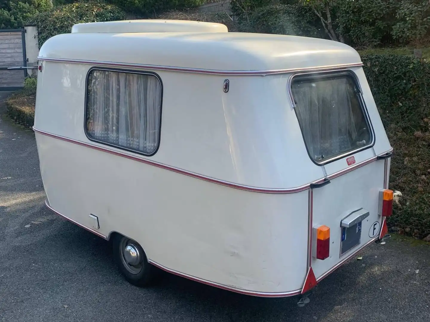 Caravans-Wohnm Eriba Puck Weiß - 2
