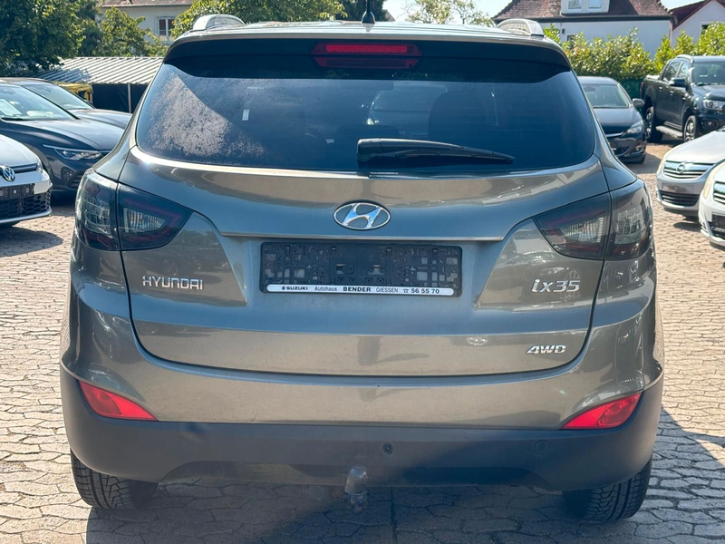 Hyundai iX35 2.0 Comfort AWD | Allrad | Klima | AHK — photo 8