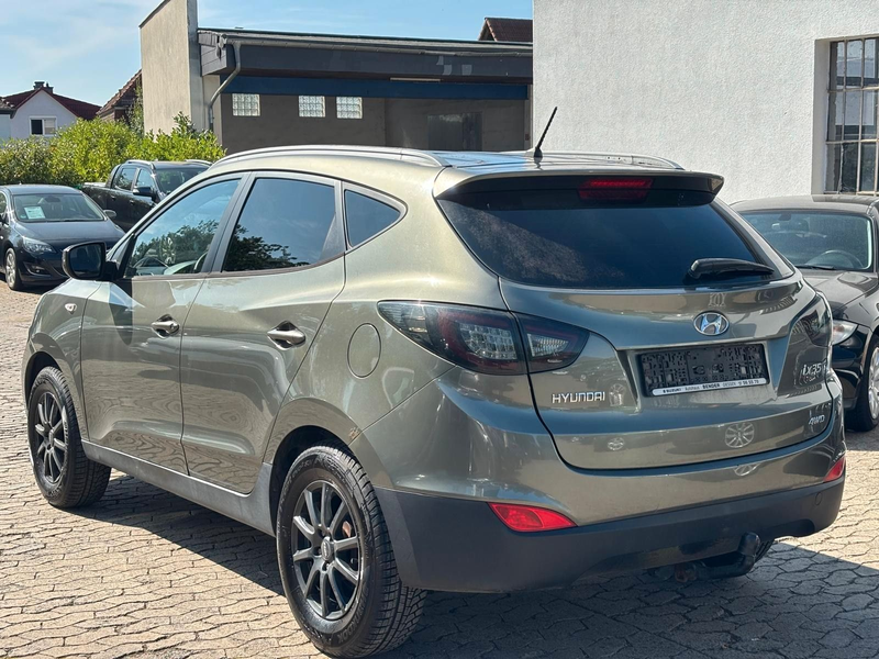 Hyundai iX35 2.0 Comfort AWD | Allrad | Klima | AHK — photo 9