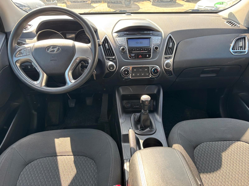Hyundai iX35 2.0 Comfort AWD | Allrad | Klima | AHK — photo 13