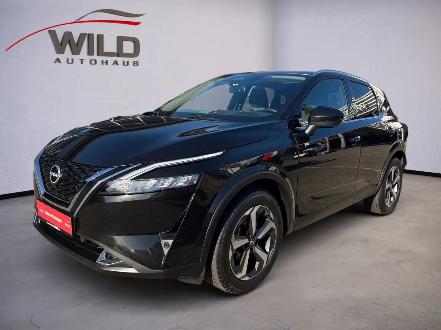 Nissan Qashqai 1.3 DIG-T N-Connecta Pano Navi SHZ LED Schwarz - 2