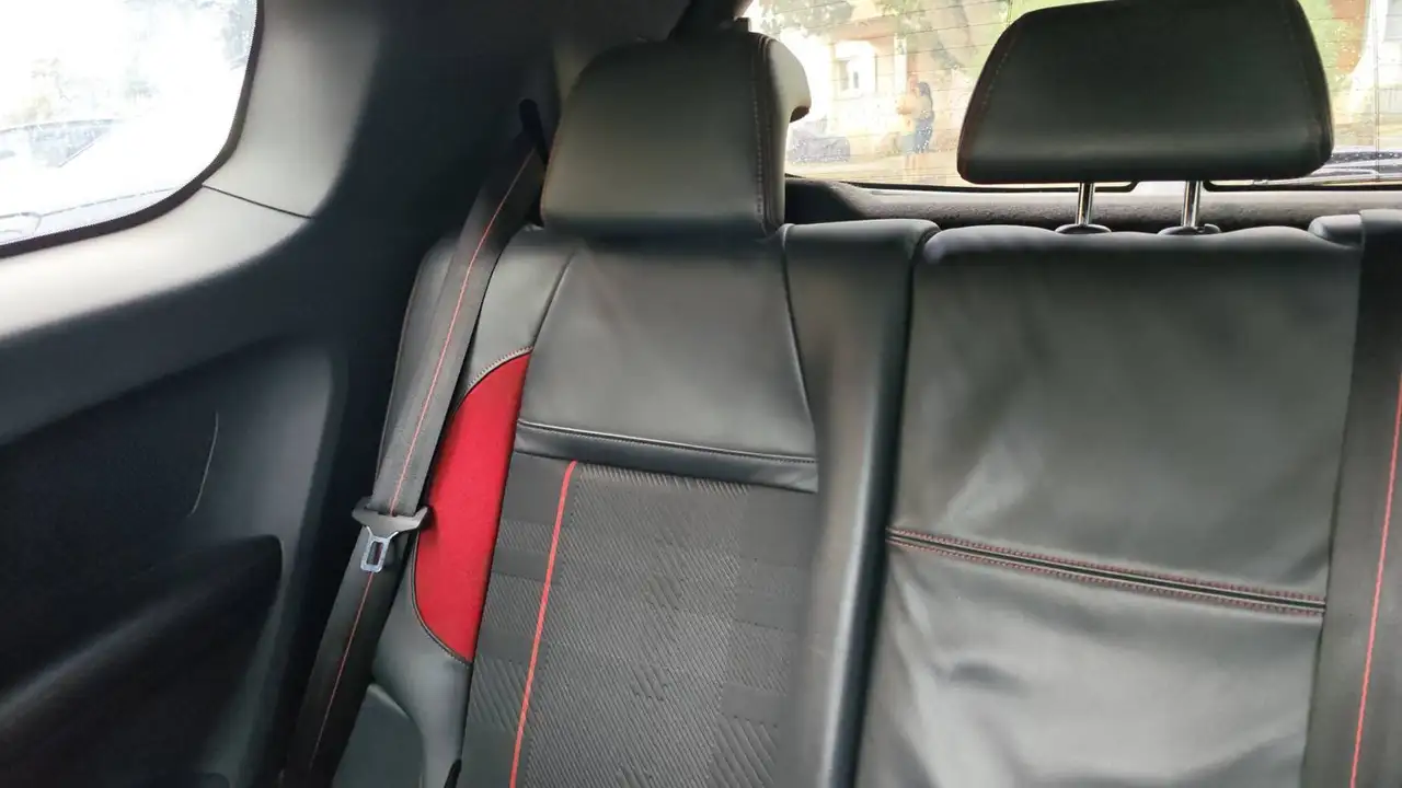 Peugeot 208 208 — photo 9