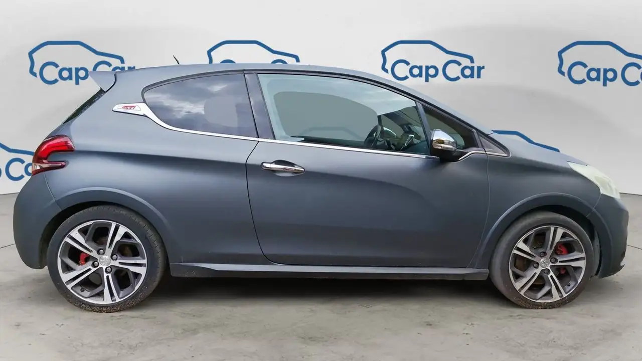 Peugeot 208 208 — photo 4