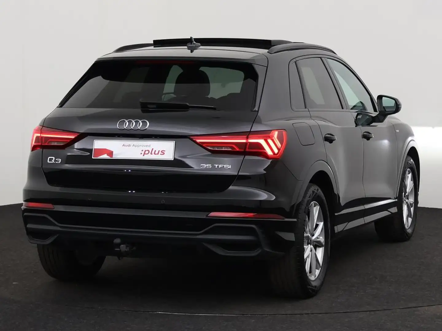Audi Q3 S-Line 35 TFSI 150 PK S-tronic / Cruise Control /  Noir - 2