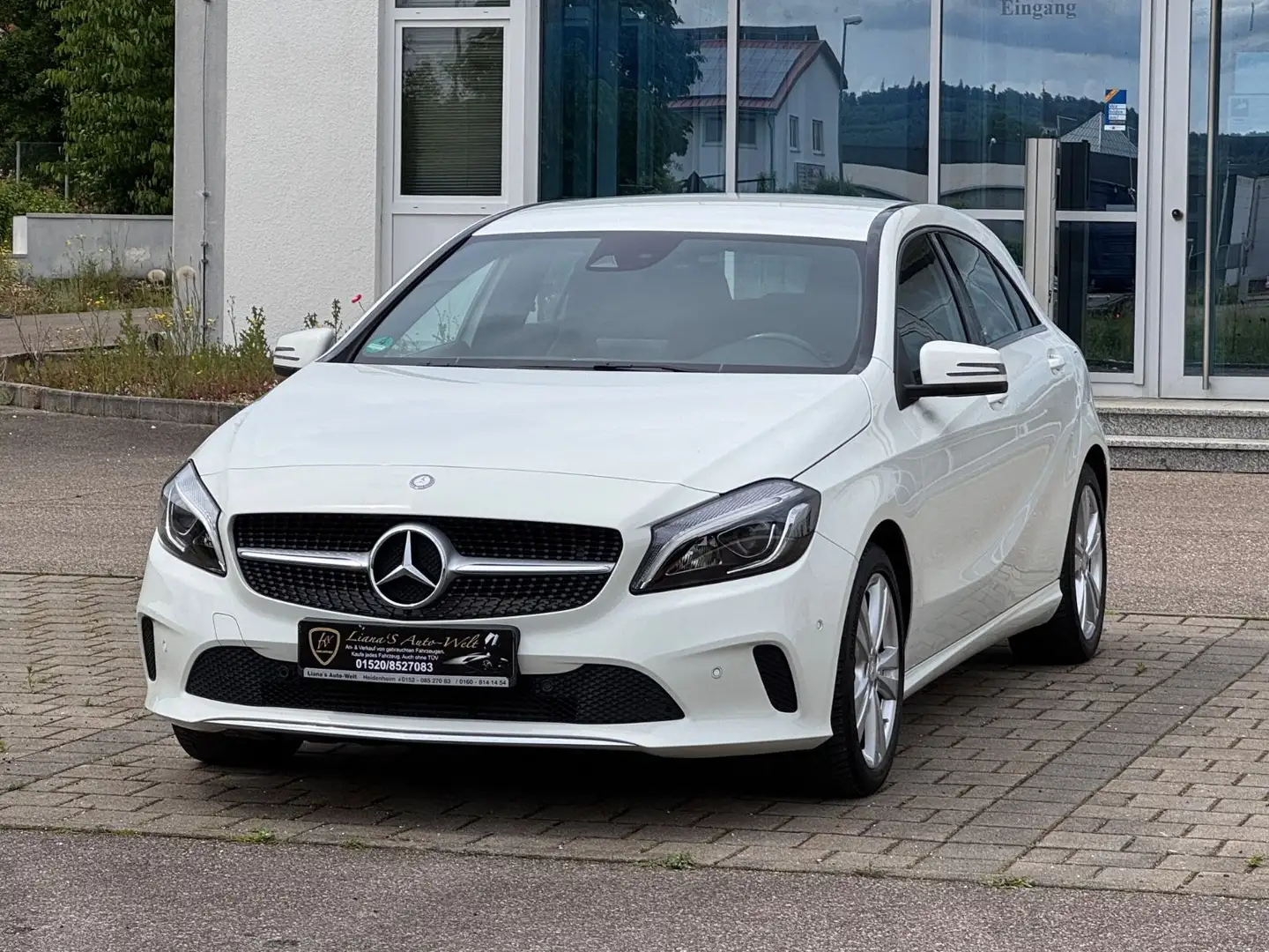 Mercedes-Benz A 200 BlueEfficiency Klima ELD Navi Tüv/Au 06.27 Blanco - 2
